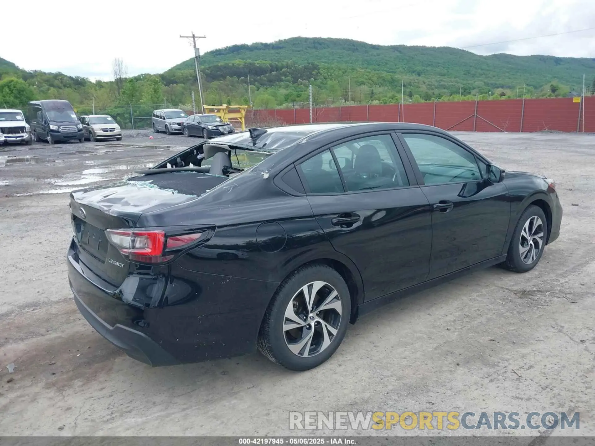 4 fotografías del automóvil dañado 4S3BWAD65R3019277 SUBARU LEGACY 2024