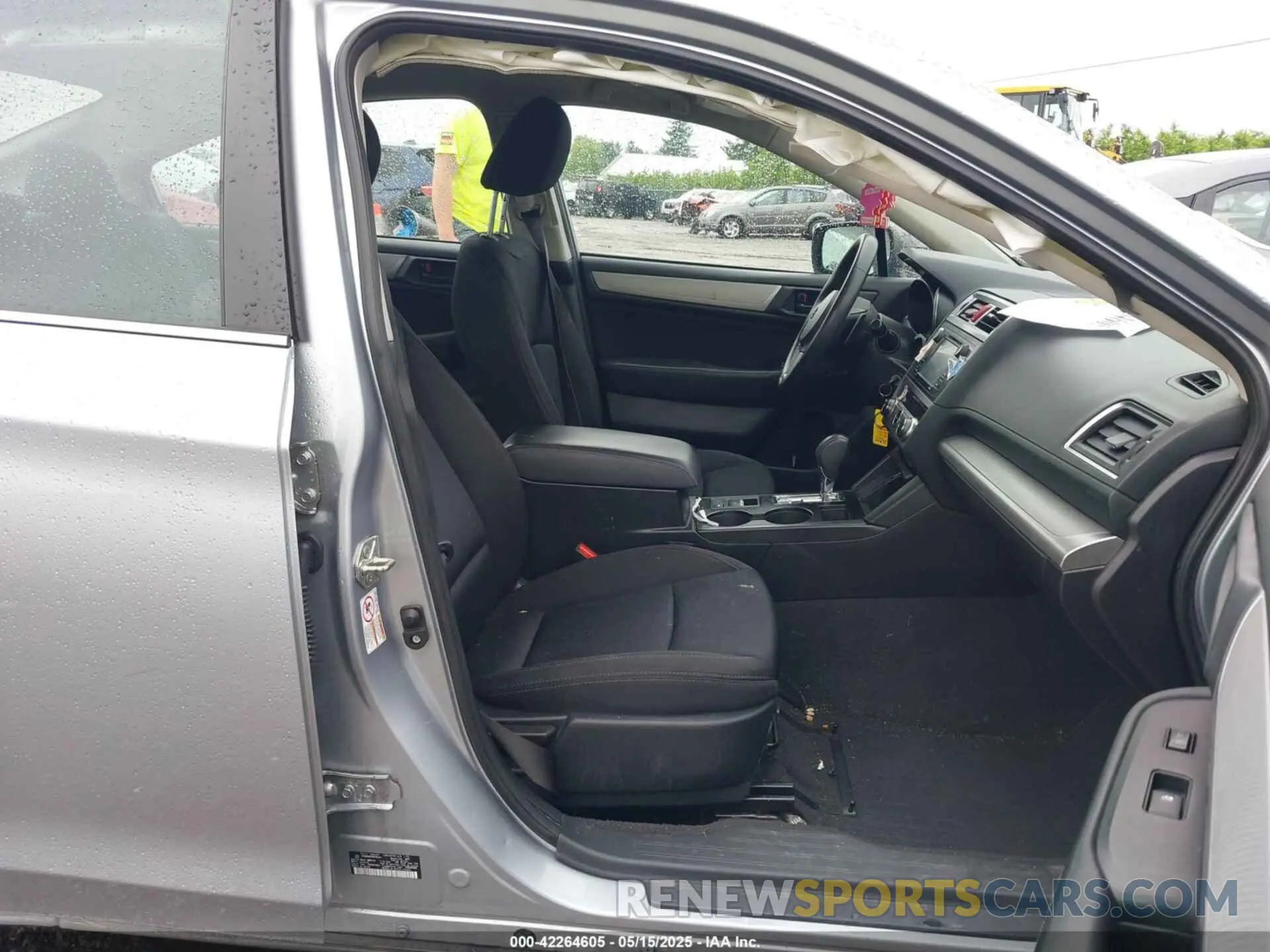 5 fotografías del automóvil dañado 4S3BWAD65R3029128 SUBARU LEGACY 2024