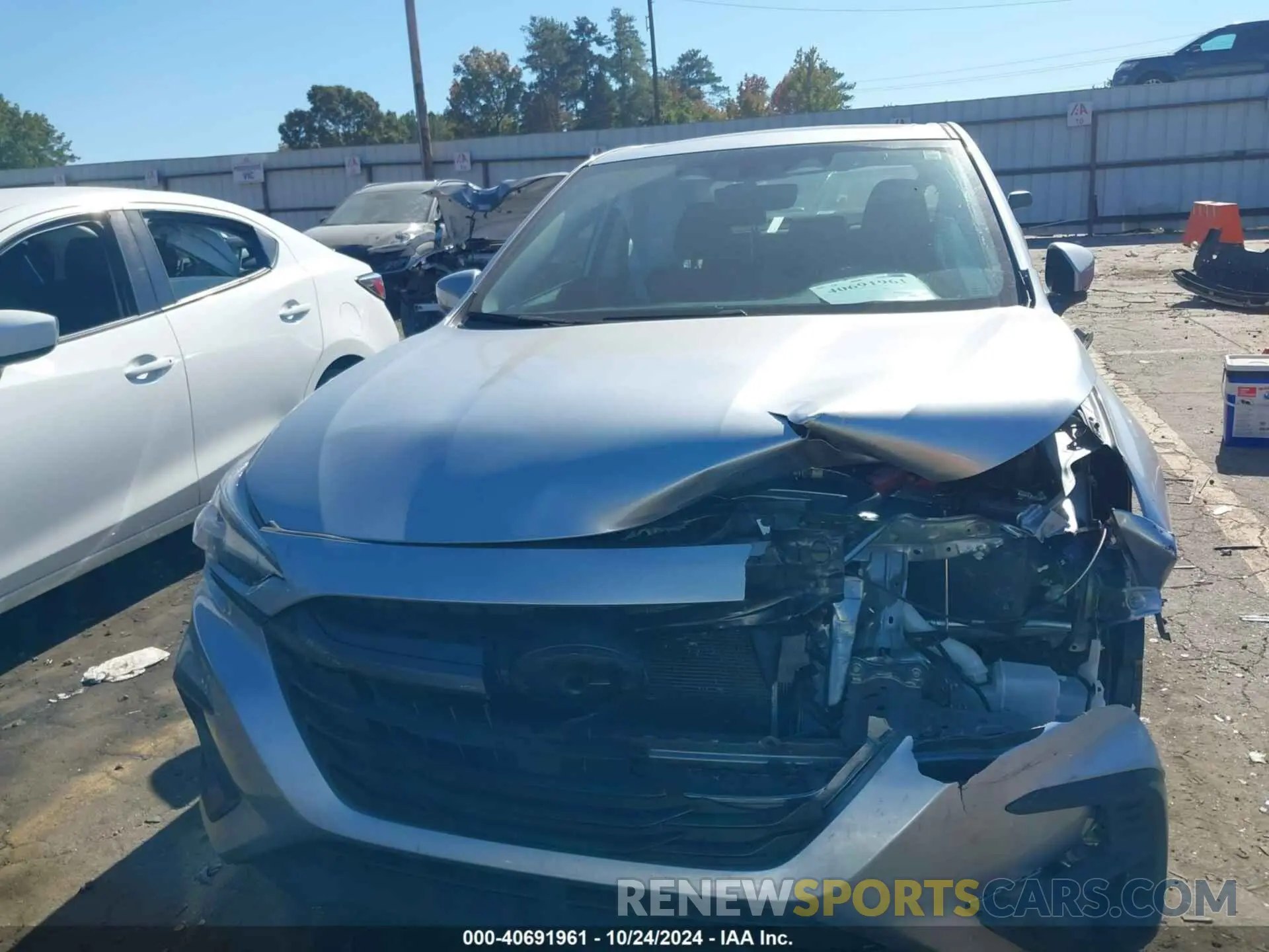 12 fotografías del automóvil dañado 4S3BWAF63R3011594 SUBARU LEGACY 2024