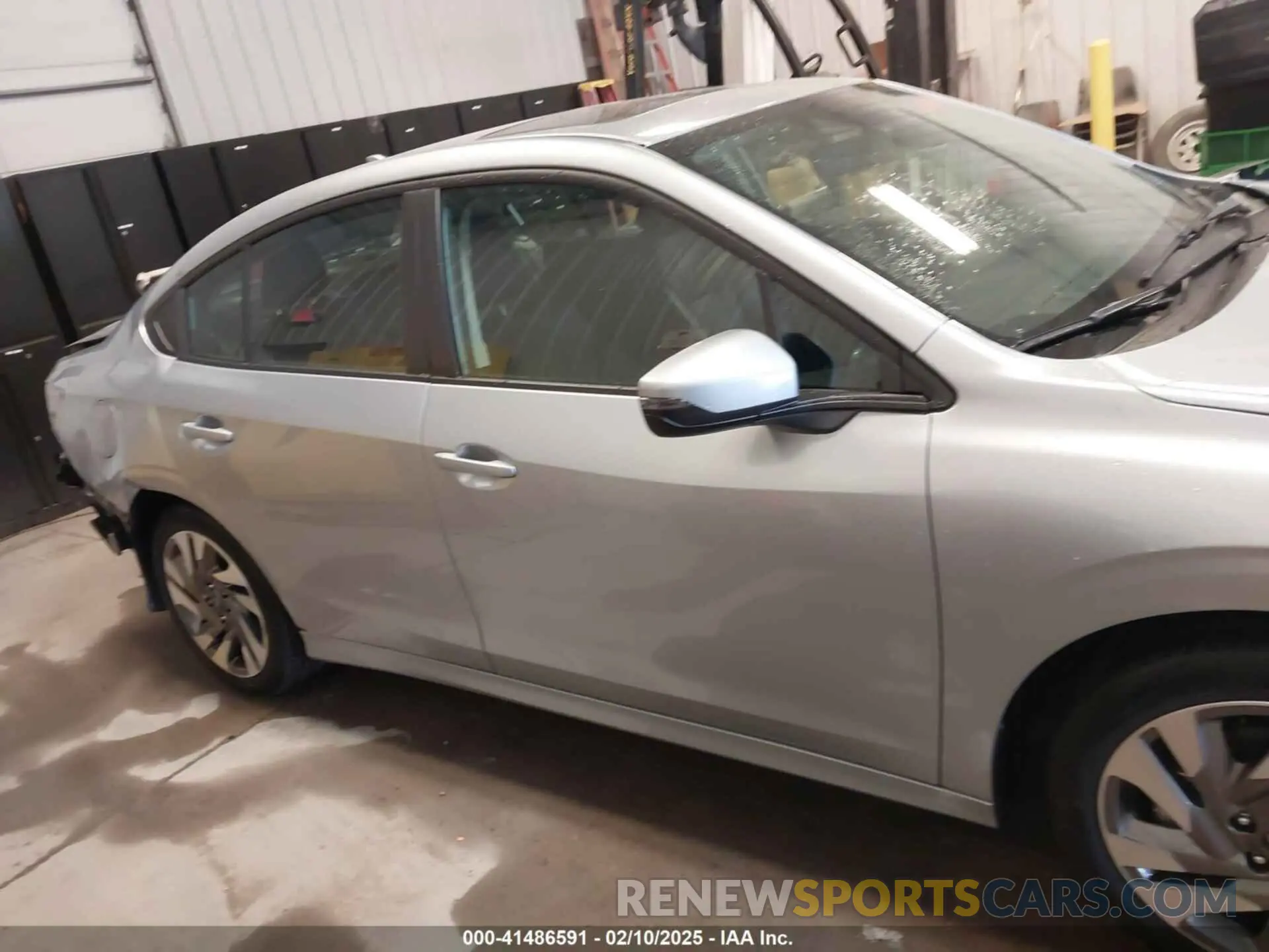 14 fotografías del automóvil dañado 4S3BWAN64R3025876 SUBARU LEGACY 2024