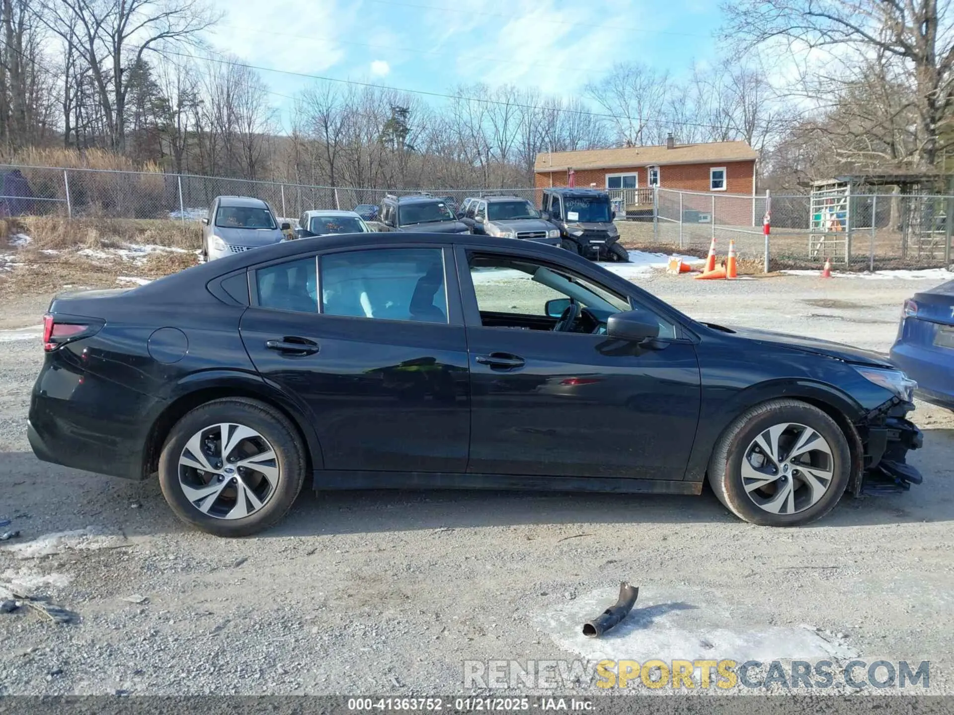 13 fotografías del automóvil dañado 4S3BWAB64S3006853 SUBARU LEGACY 2025