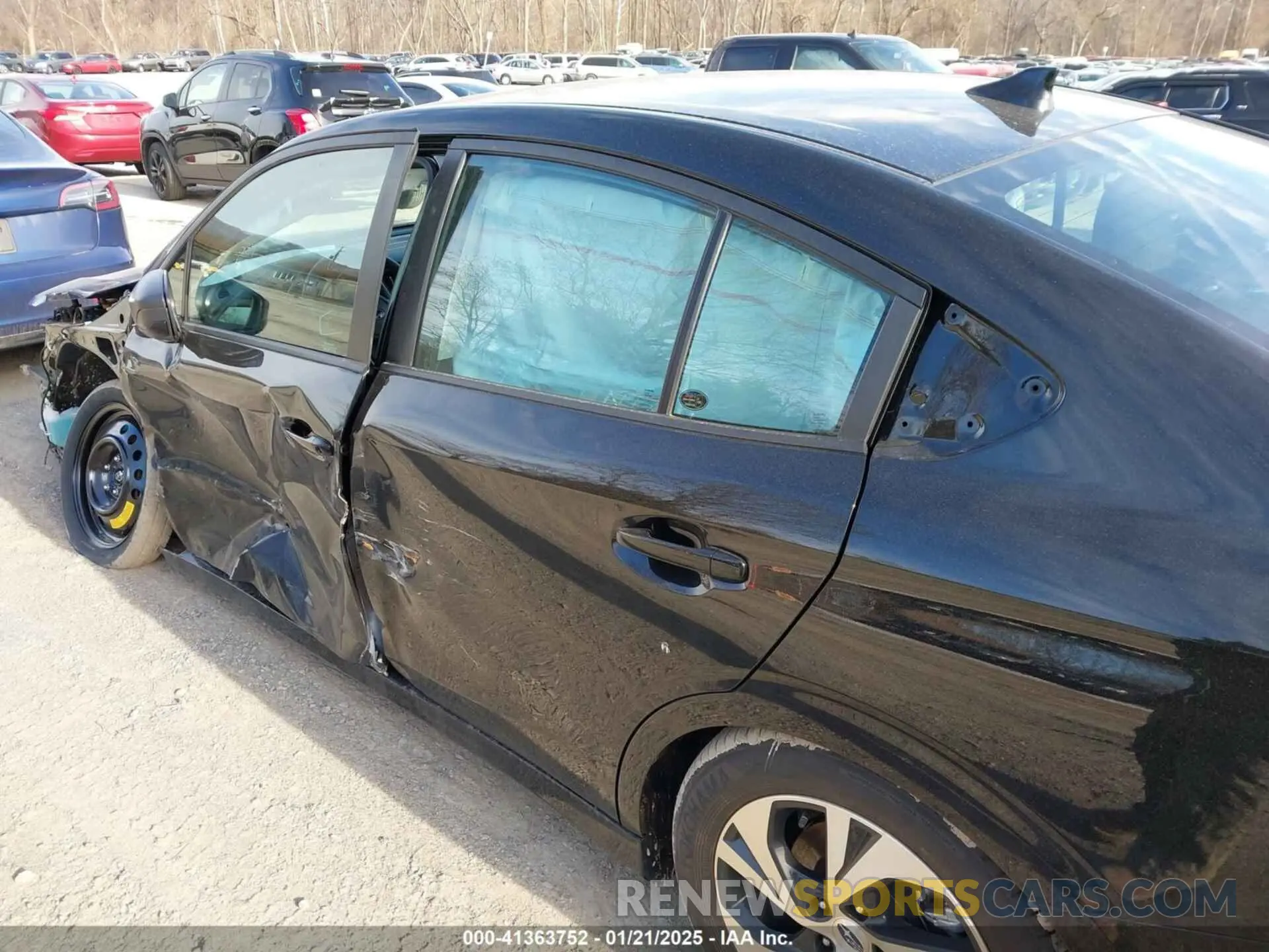 19 fotografías del automóvil dañado 4S3BWAB64S3006853 SUBARU LEGACY 2025