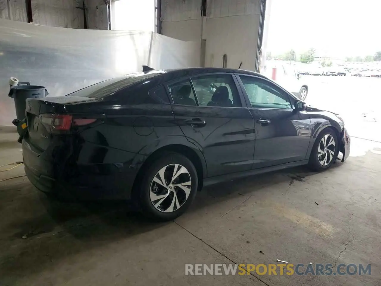3 fotografías del automóvil dañado 4S3BWAD66S3009606 SUBARU LEGACY 2025