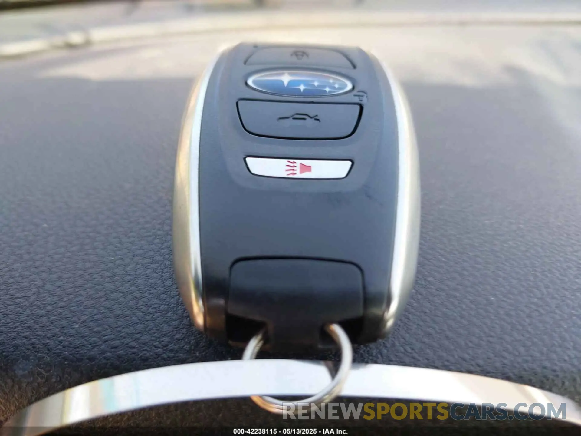 11 fotografías del automóvil dañado 4S3BWAF63S3003095 SUBARU LEGACY 2025