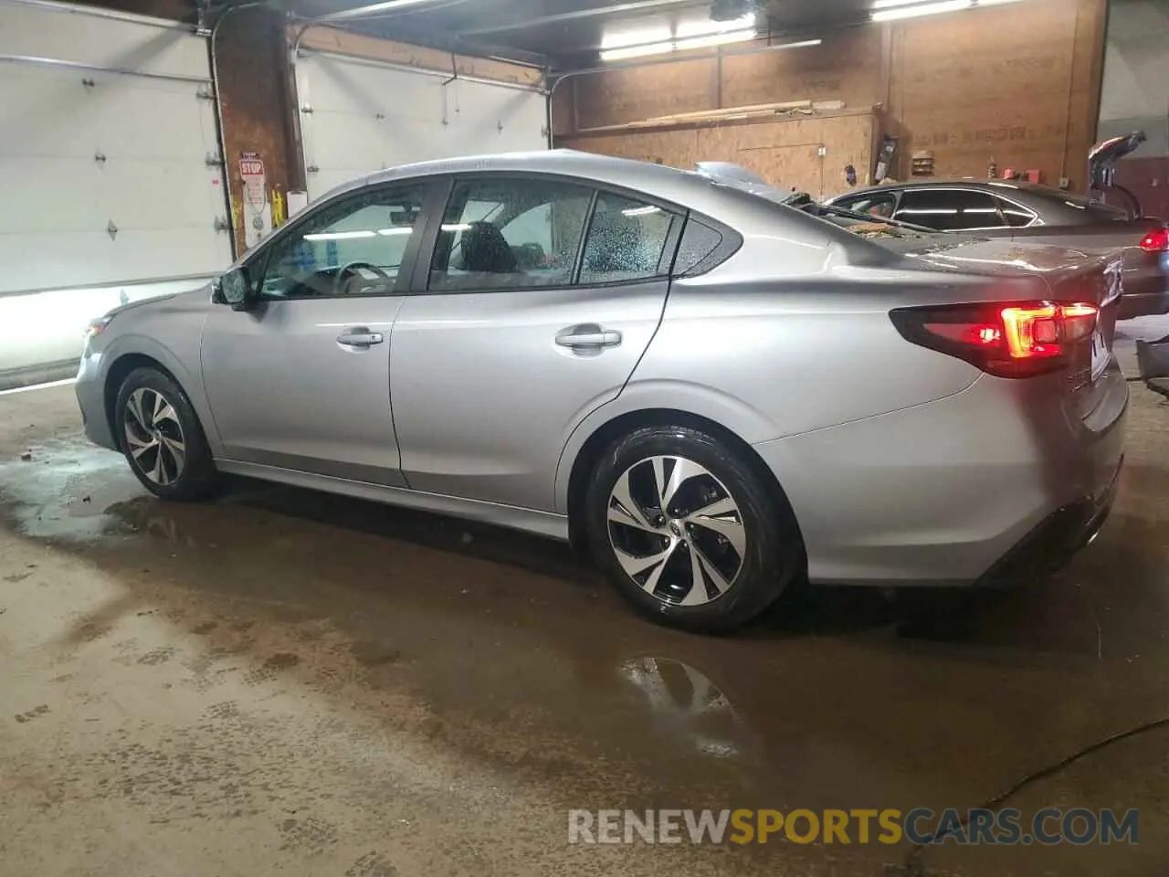 2 fotografías del automóvil dañado 4S3BWAF68S3012214 SUBARU LEGACY 2025