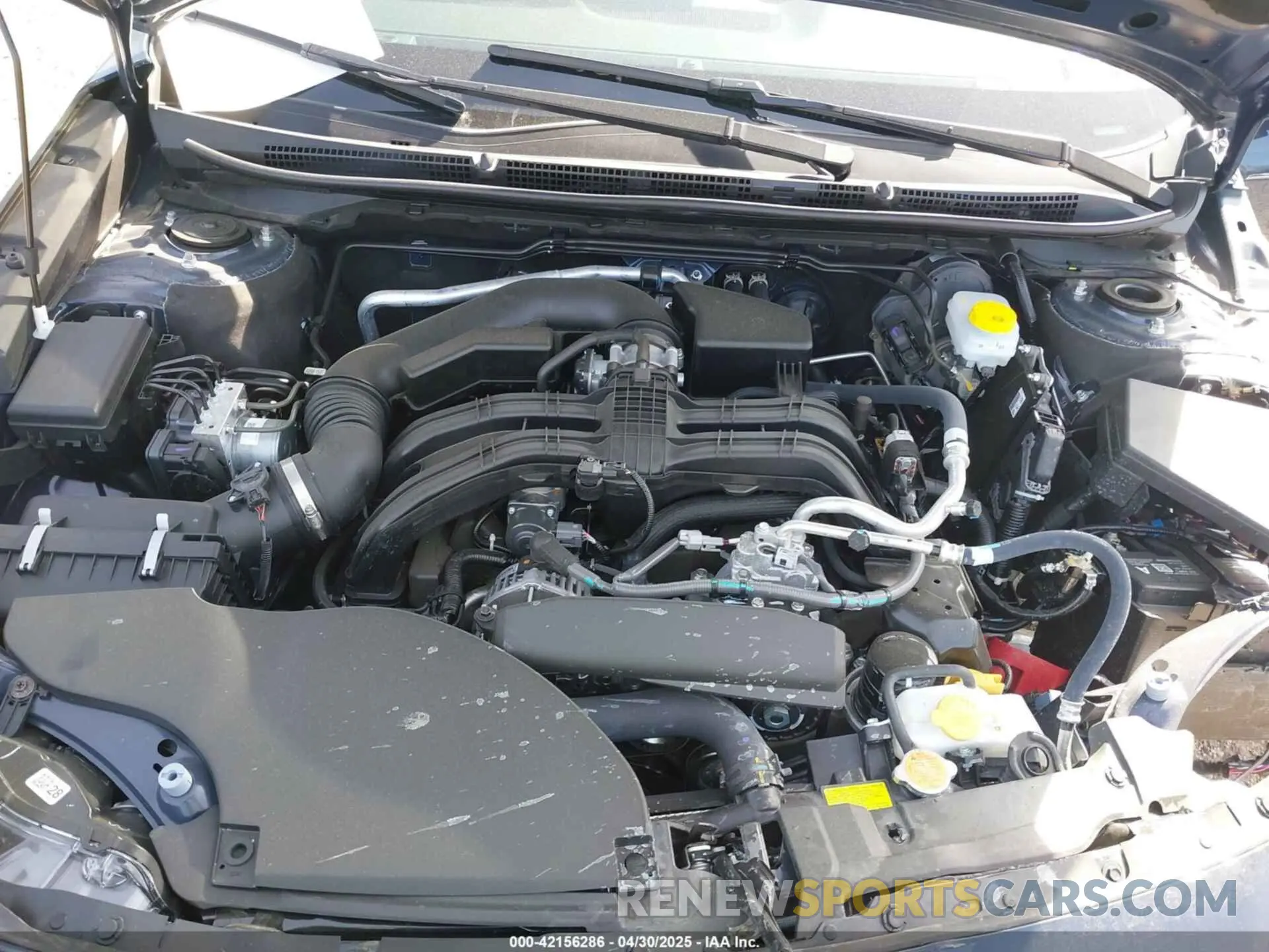 10 fotografías del automóvil dañado 4S3BWAN69S3005337 SUBARU LEGACY 2025