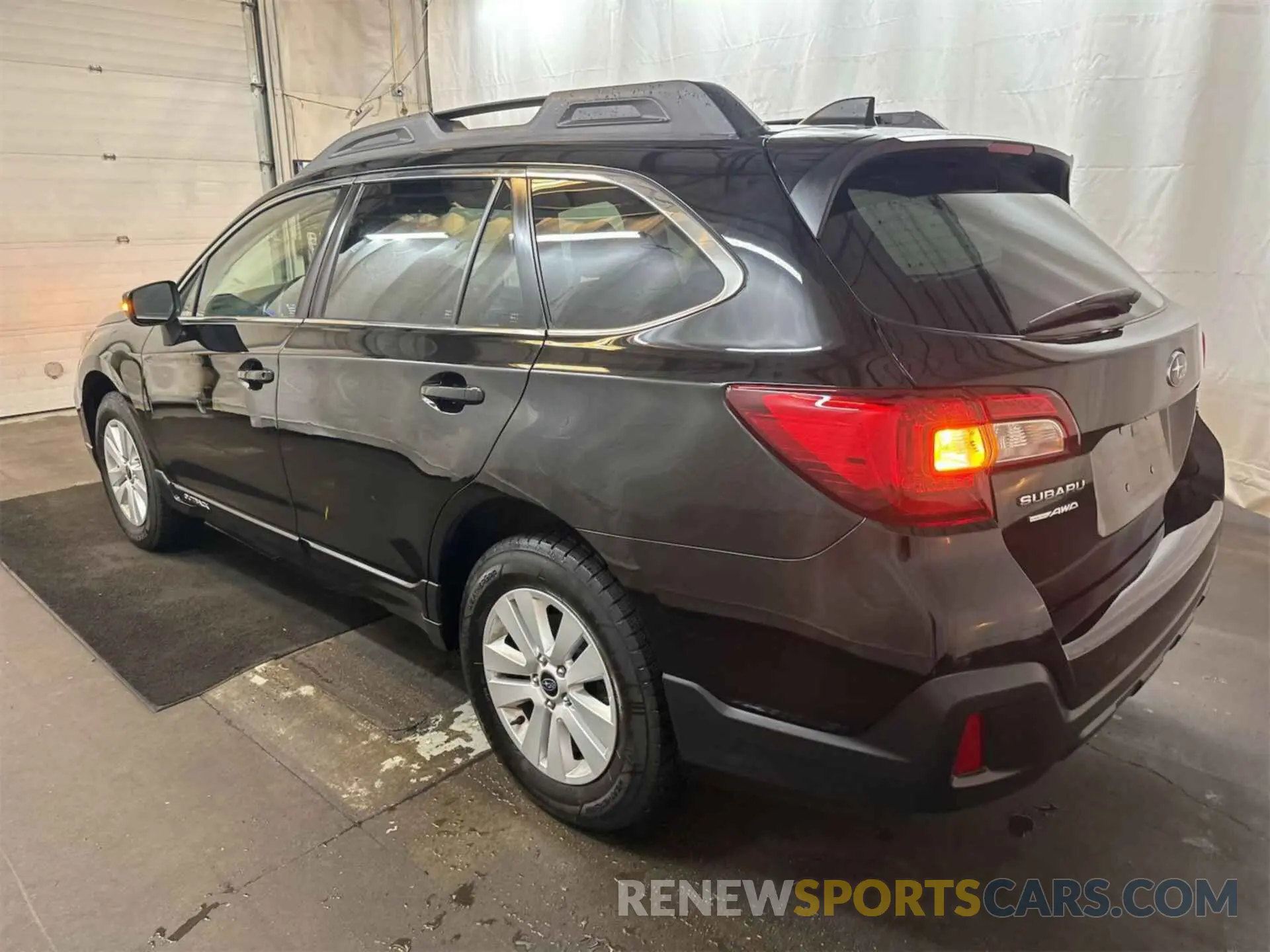 2 fotografías del automóvil dañado 4S4BSAFCXK3247940 SUBARU OUTBACK 2019