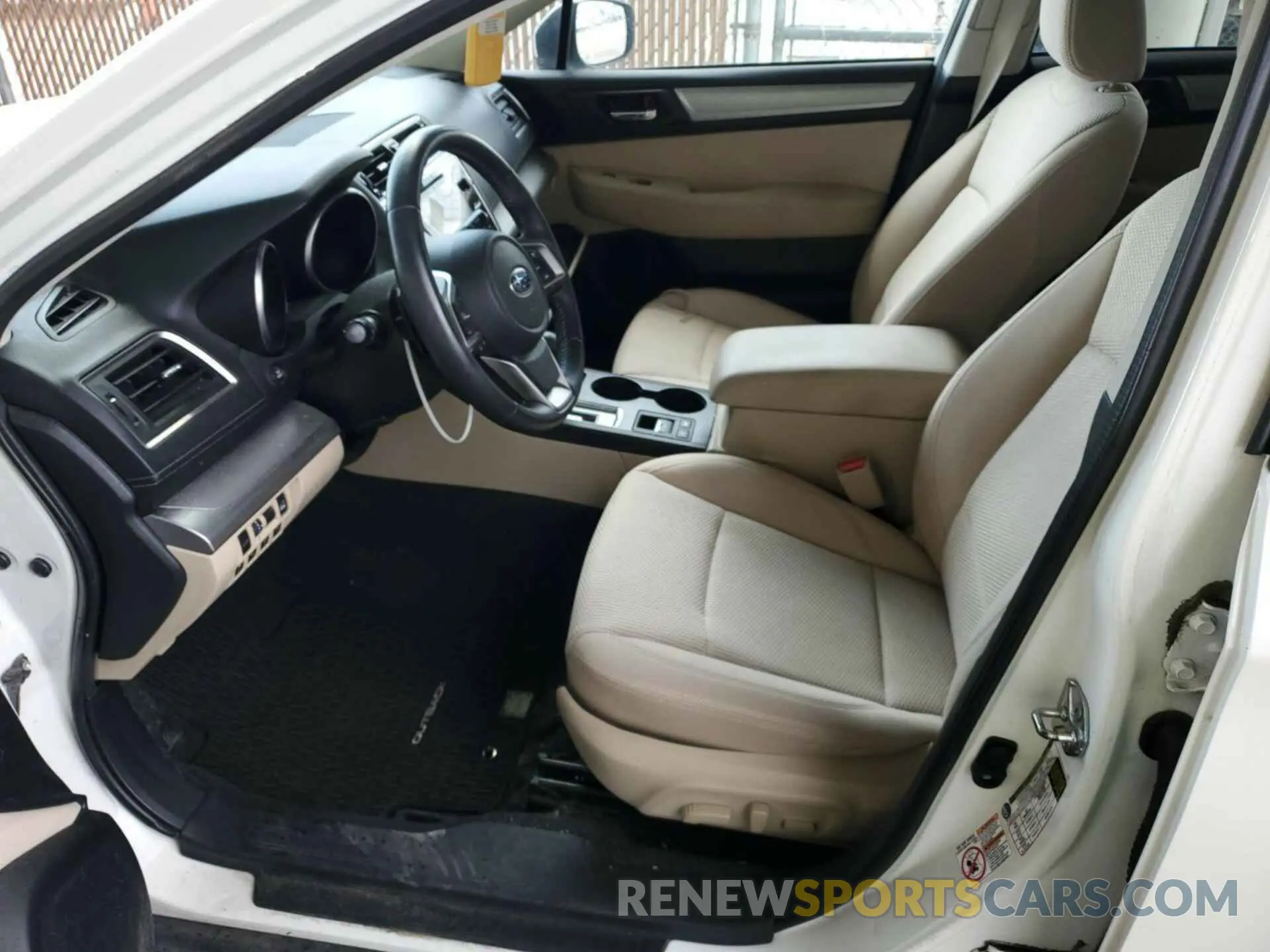 5 fotografías del automóvil dañado 4S4BSAFCXK3272272 SUBARU OUTBACK 2019