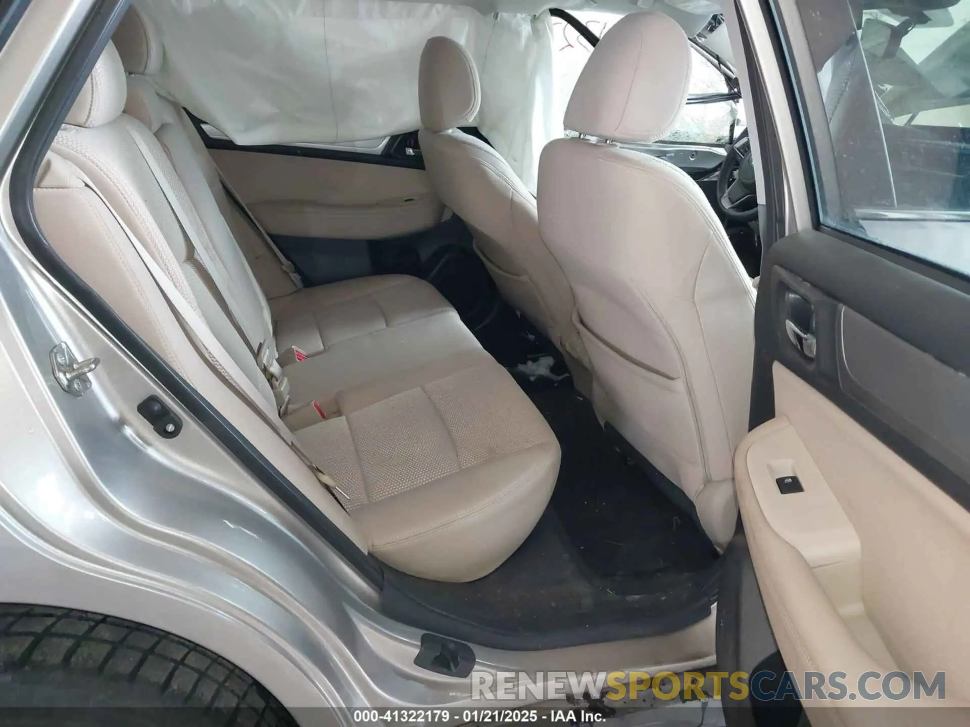 8 fotografías del automóvil dañado 4S4BSAFCXK3310244 SUBARU OUTBACK 2019