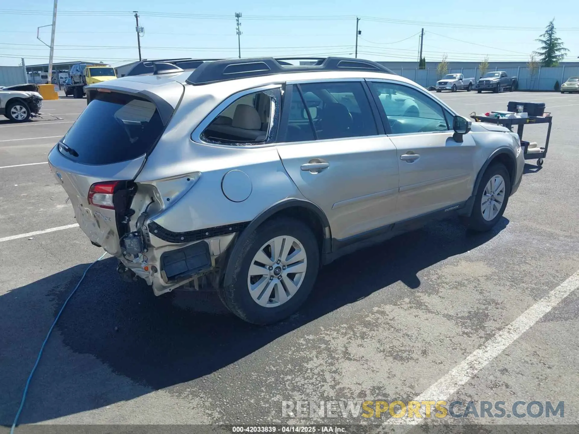 4 fotografías del automóvil dañado 4S4BSAHC2K3224035 SUBARU OUTBACK 2019