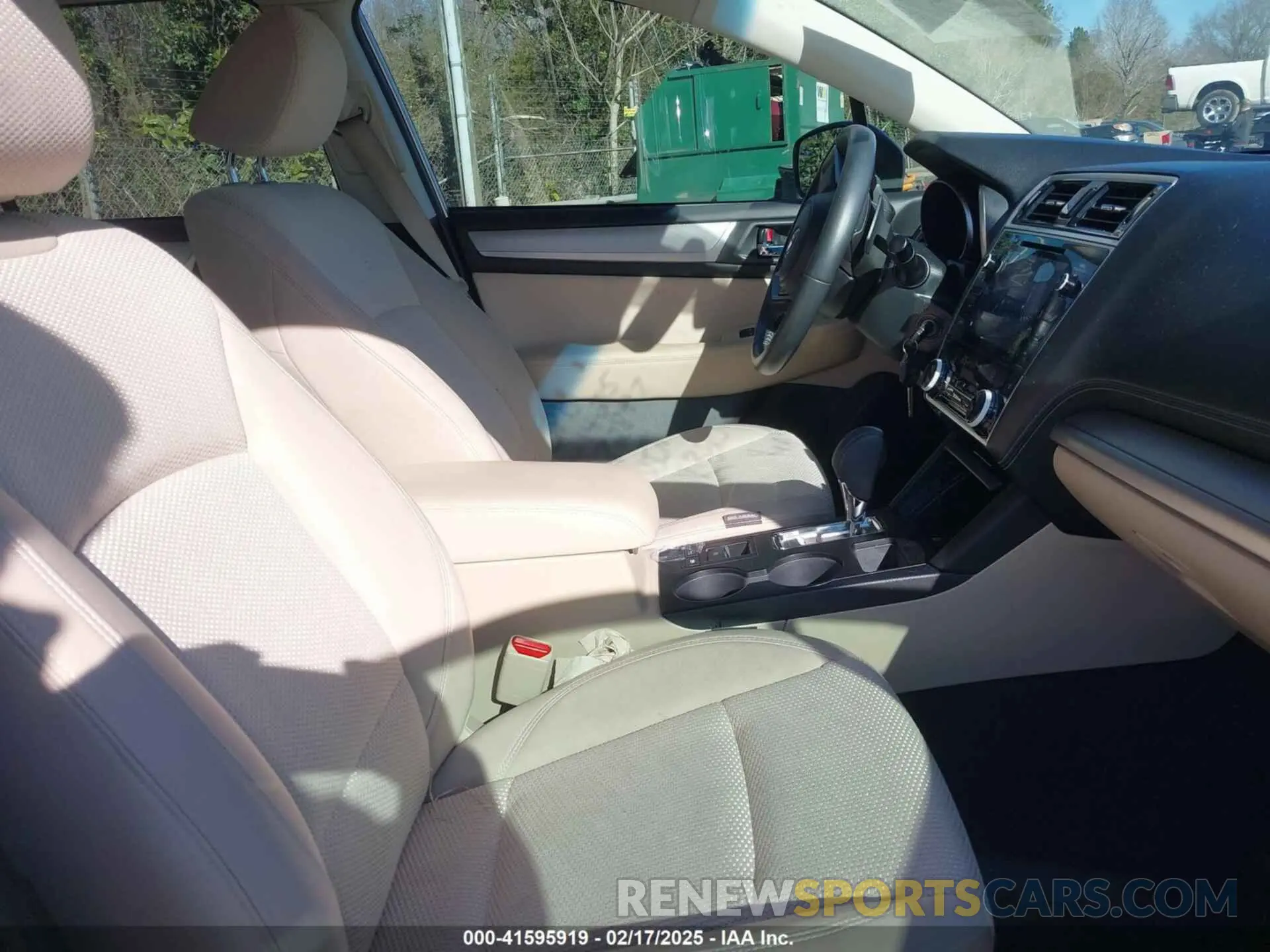 5 fotografías del automóvil dañado 4S4BSAHC7K3201382 SUBARU OUTBACK 2019