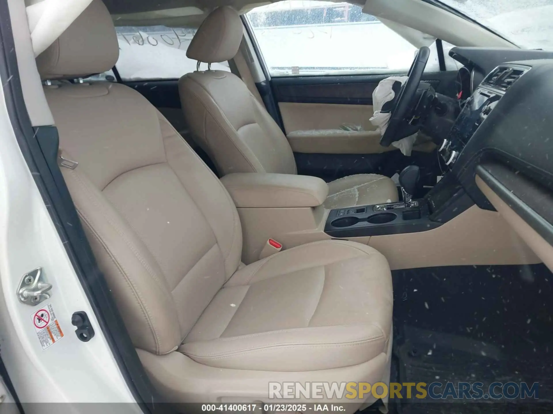 5 fotografías del automóvil dañado 4S4BSANC0K3229478 SUBARU OUTBACK 2019