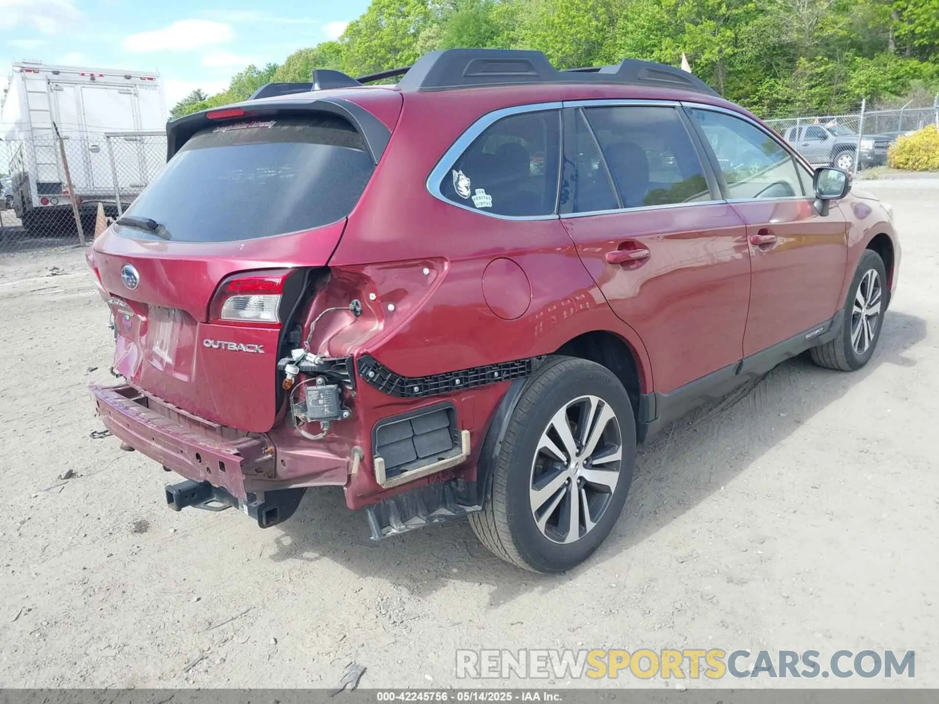 4 fotografías del automóvil dañado 4S4BSANC3K3395882 SUBARU OUTBACK 2019
