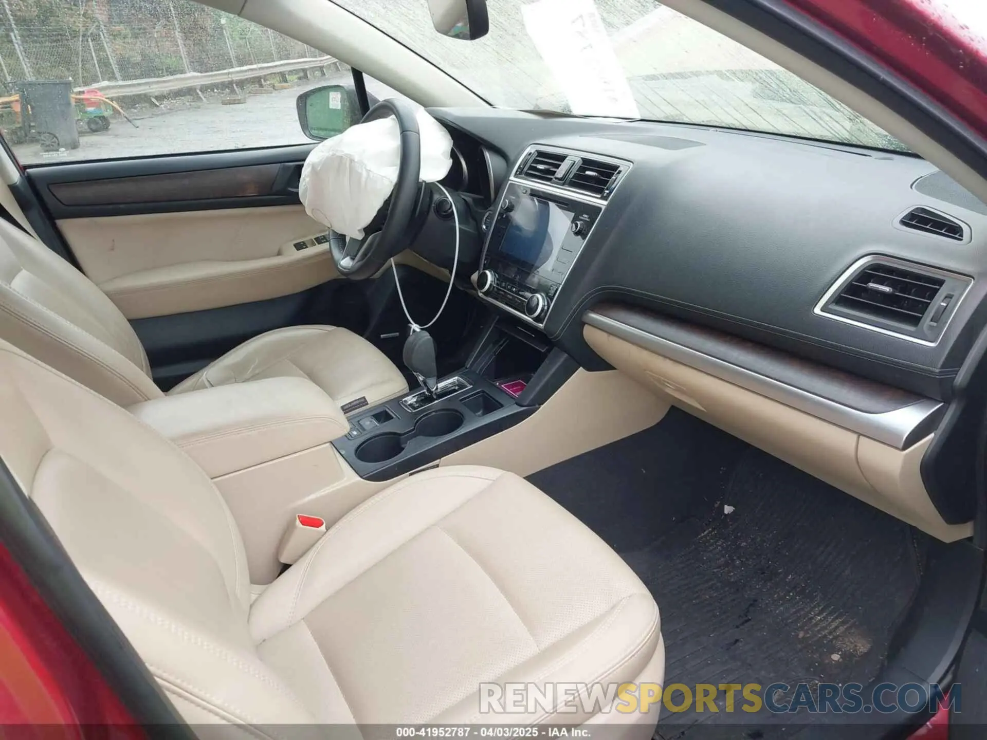 5 fotografías del automóvil dañado 4S4BSANC4K3285942 SUBARU OUTBACK 2019