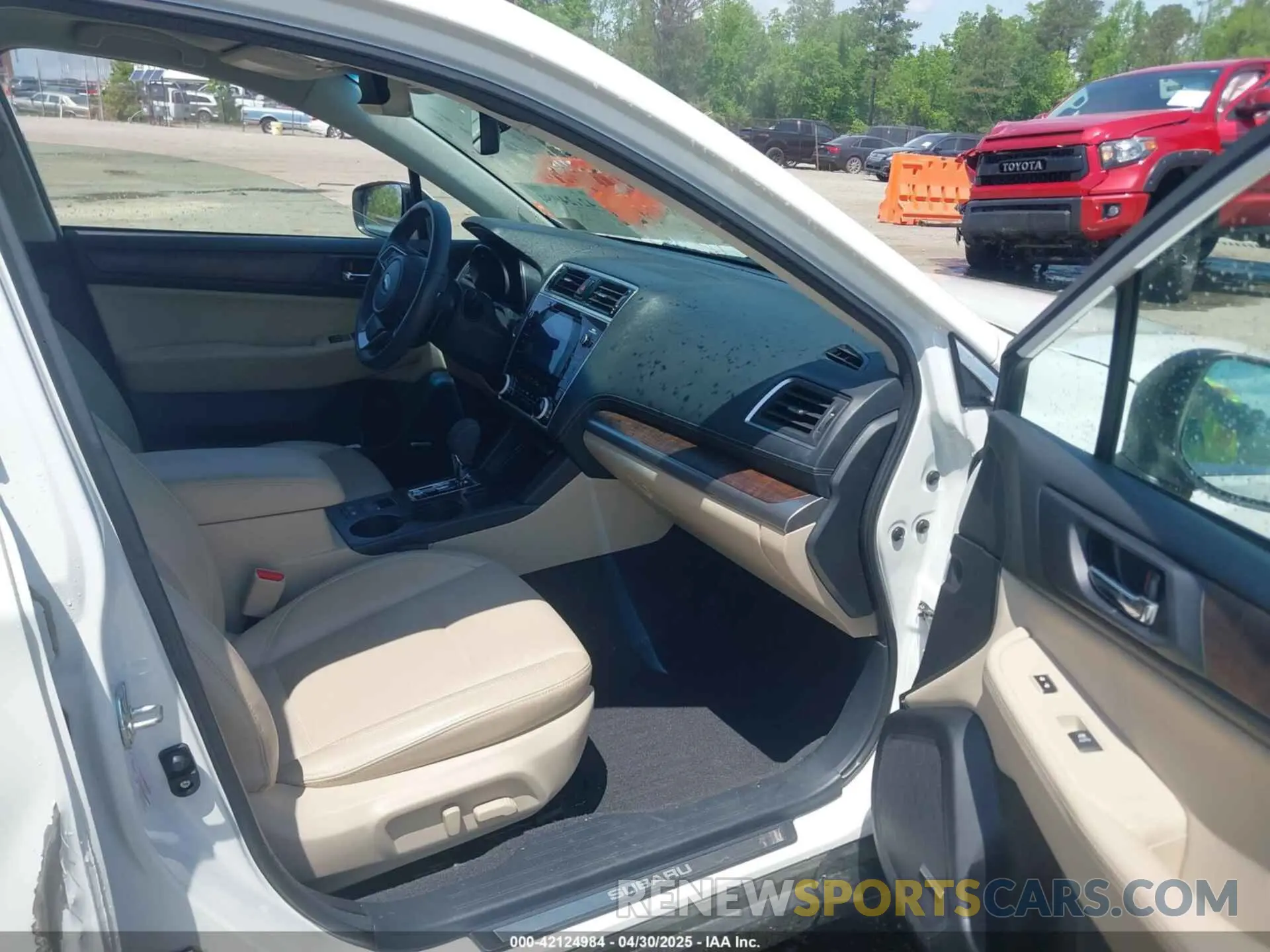 5 fotografías del automóvil dañado 4S4BSANC7K3335653 SUBARU OUTBACK 2019