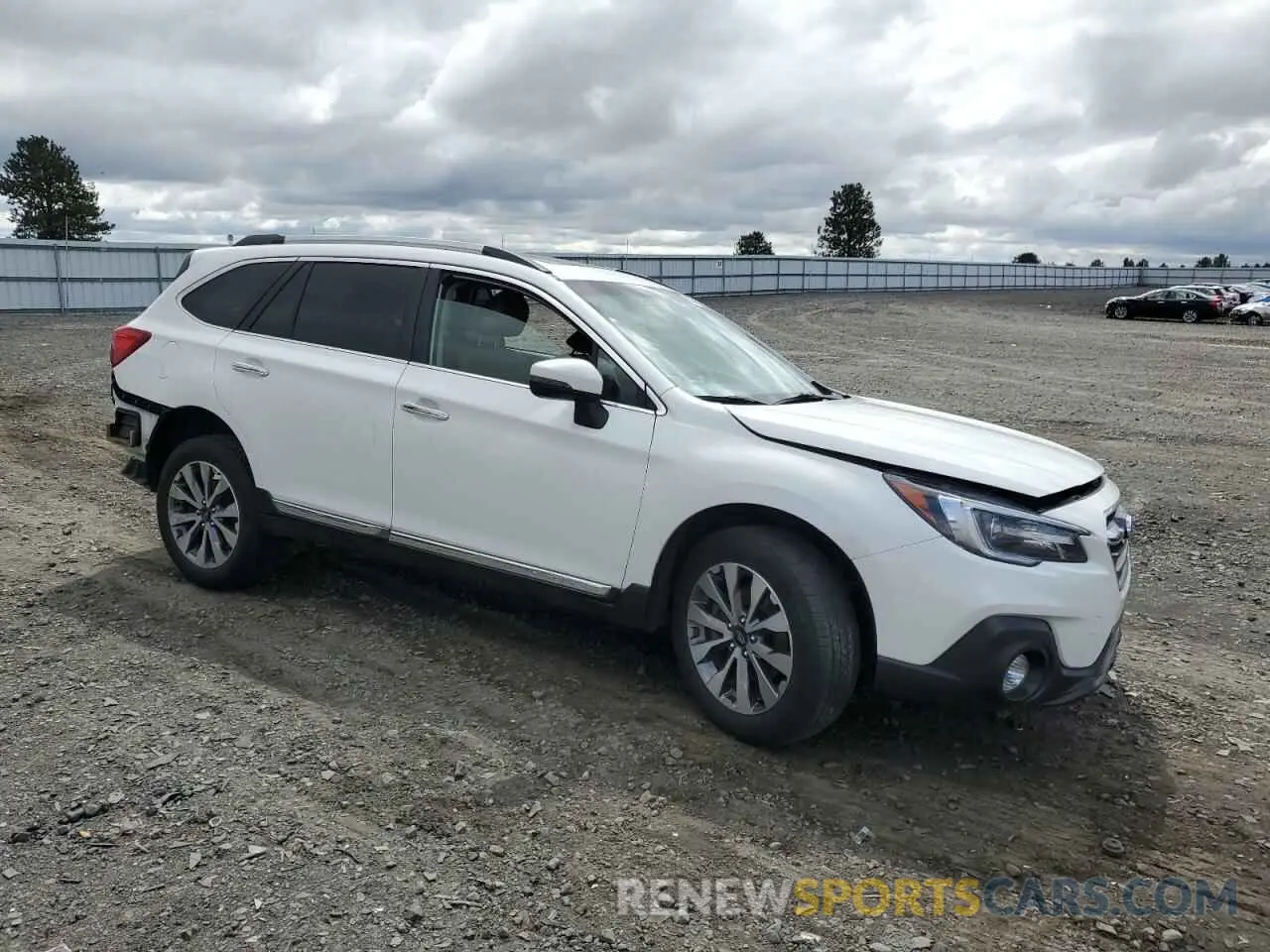 4 fotografías del automóvil dañado 4S4BSATCXK3314279 SUBARU OUTBACK 2019