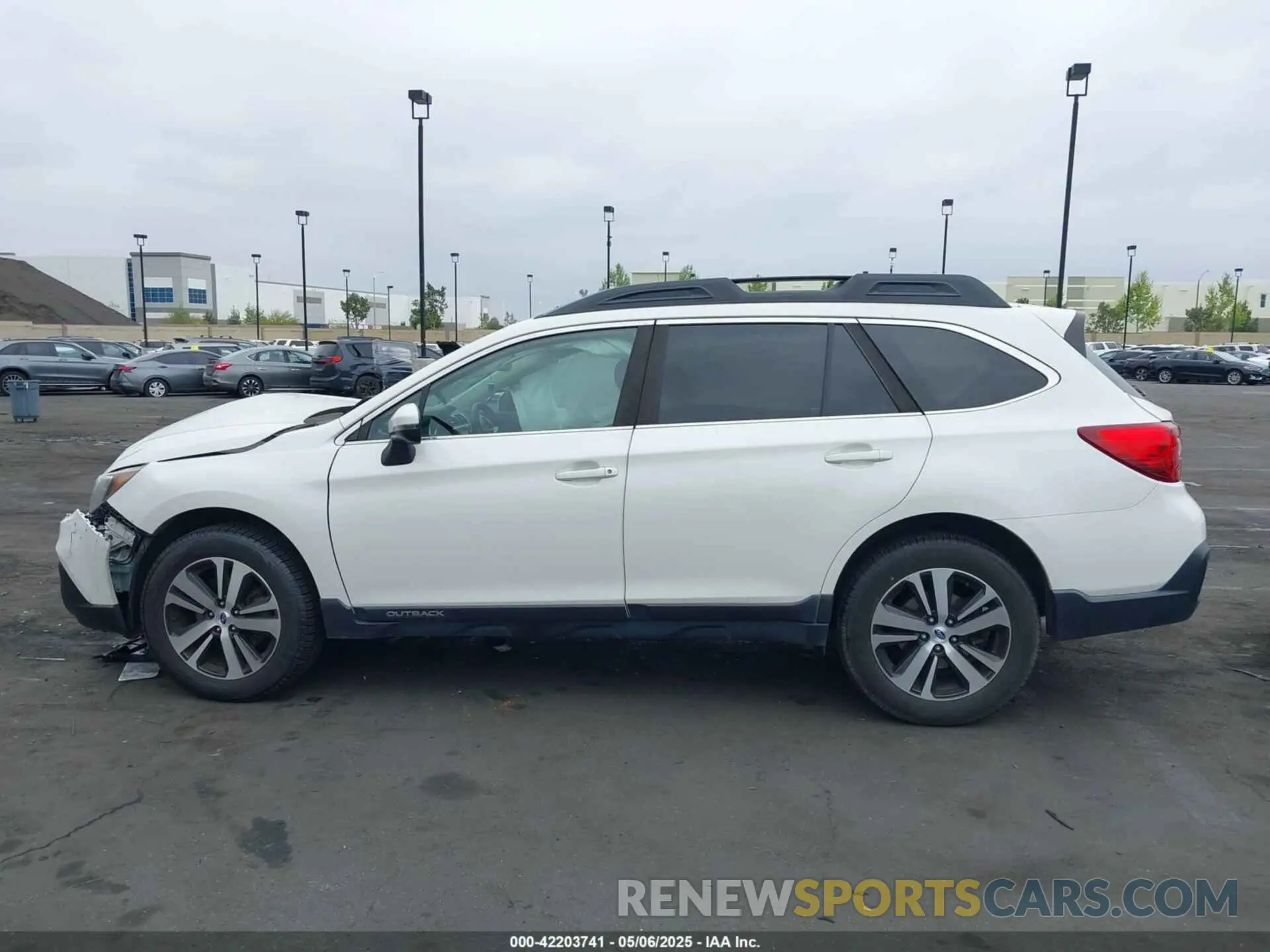 14 fotografías del automóvil dañado 4S4BSENC4K3278965 SUBARU OUTBACK 2019