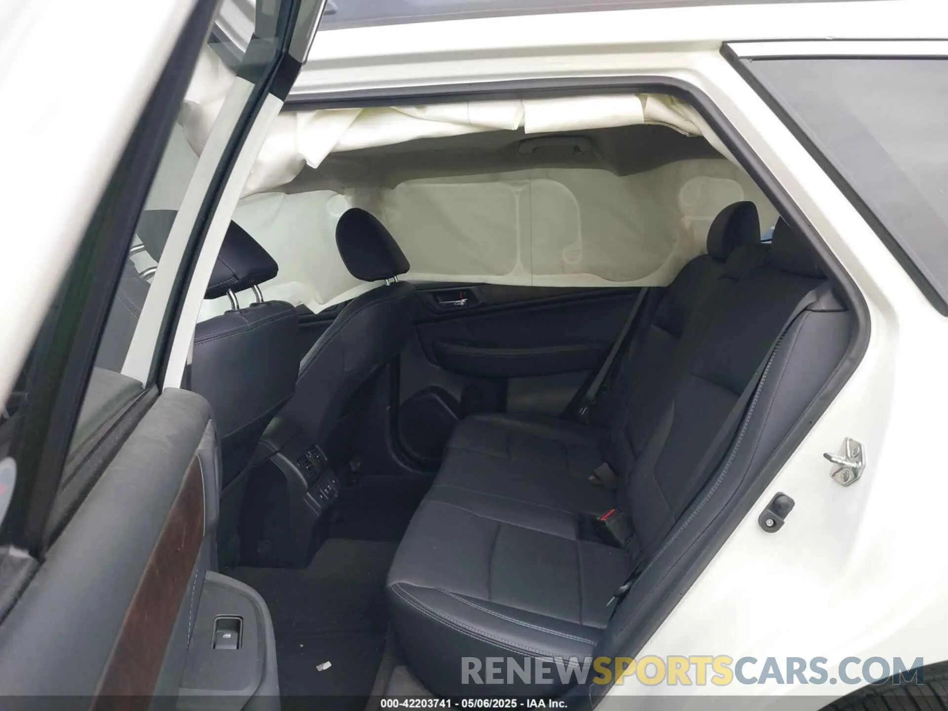 8 fotografías del automóvil dañado 4S4BSENC4K3278965 SUBARU OUTBACK 2019