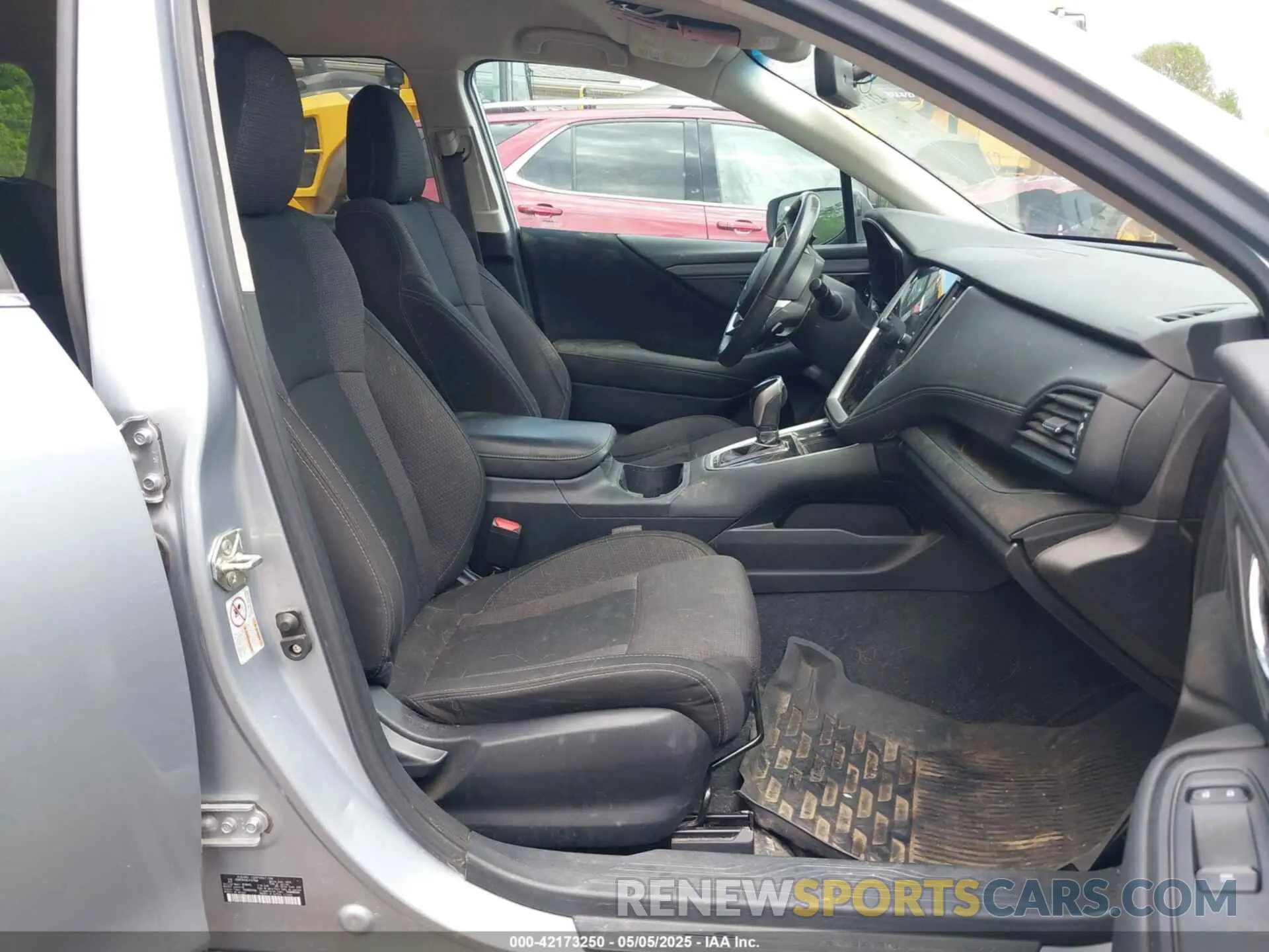 5 fotografías del automóvil dañado 4S4BTACC6L3127894 SUBARU OUTBACK 2020