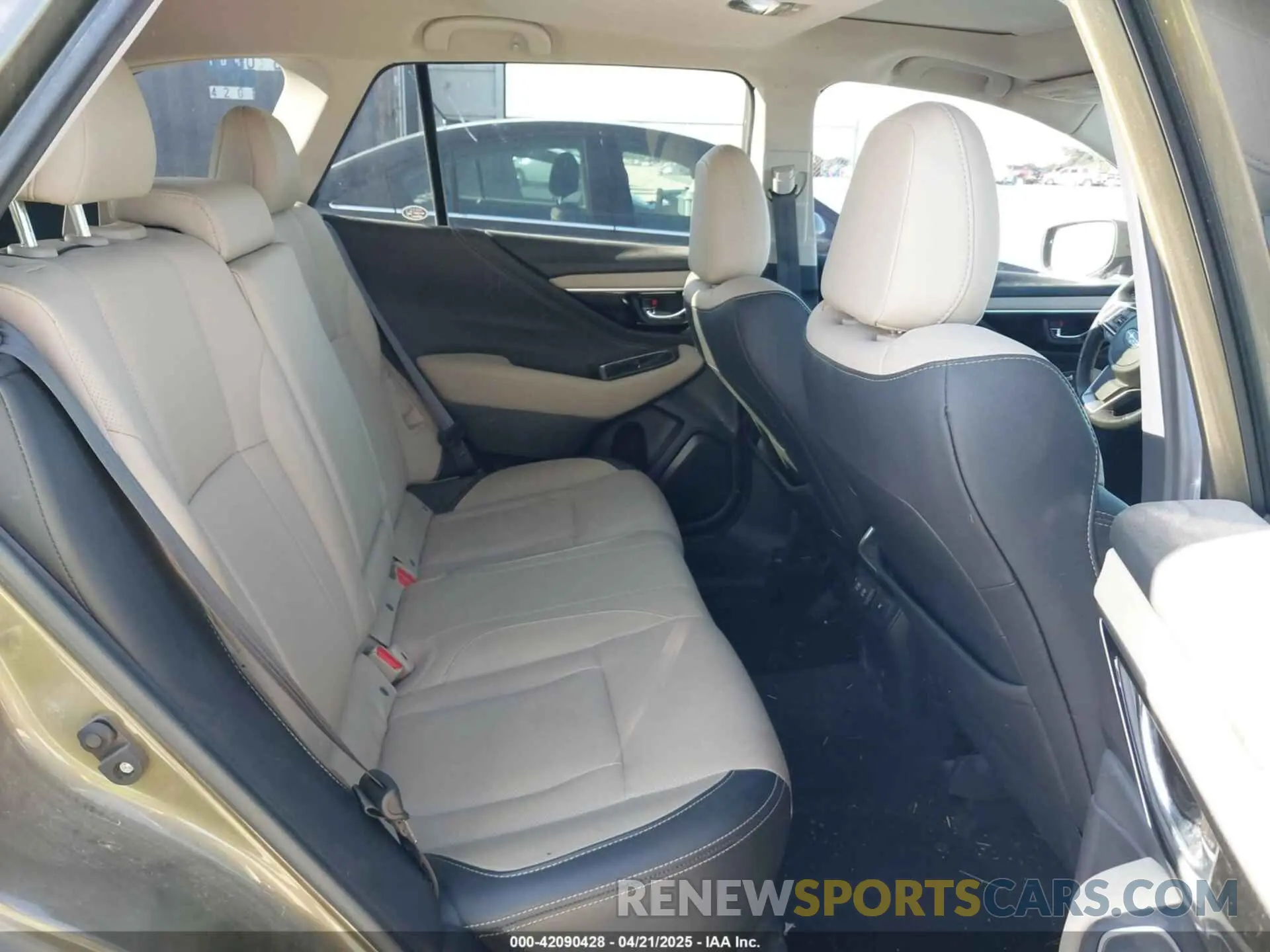 8 fotografías del automóvil dañado 4S4BTGND1L3230486 SUBARU OUTBACK 2020