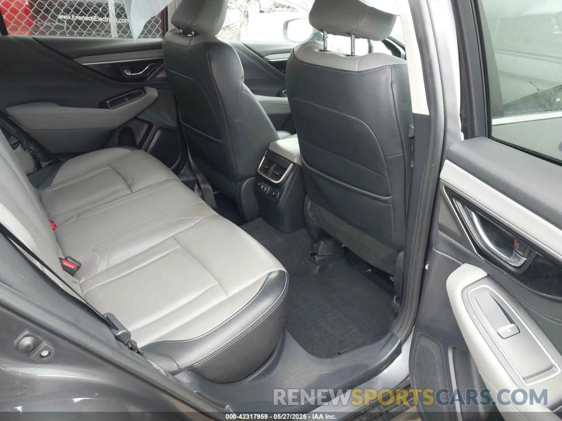 8 fotografías del automóvil dañado 4S4BTGND2L3182528 SUBARU OUTBACK 2020