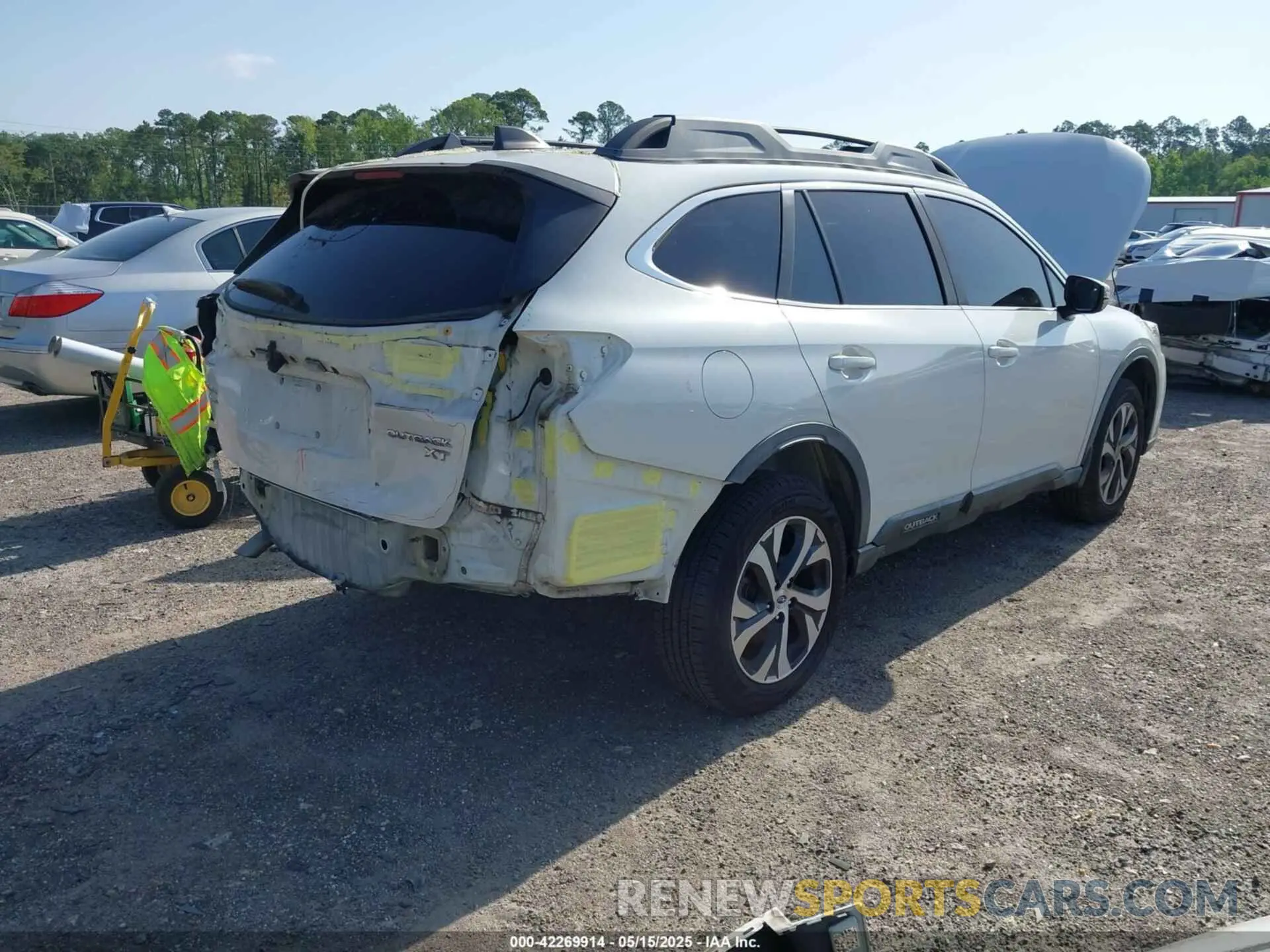 4 fotografías del automóvil dañado 4S4BTGND7L3108716 SUBARU OUTBACK 2020