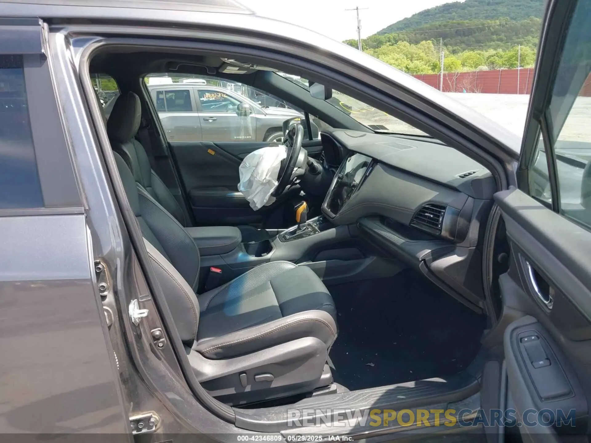 5 fotografías del automóvil dañado 4S4BTGUD6N3249555 SUBARU OUTBACK 2022