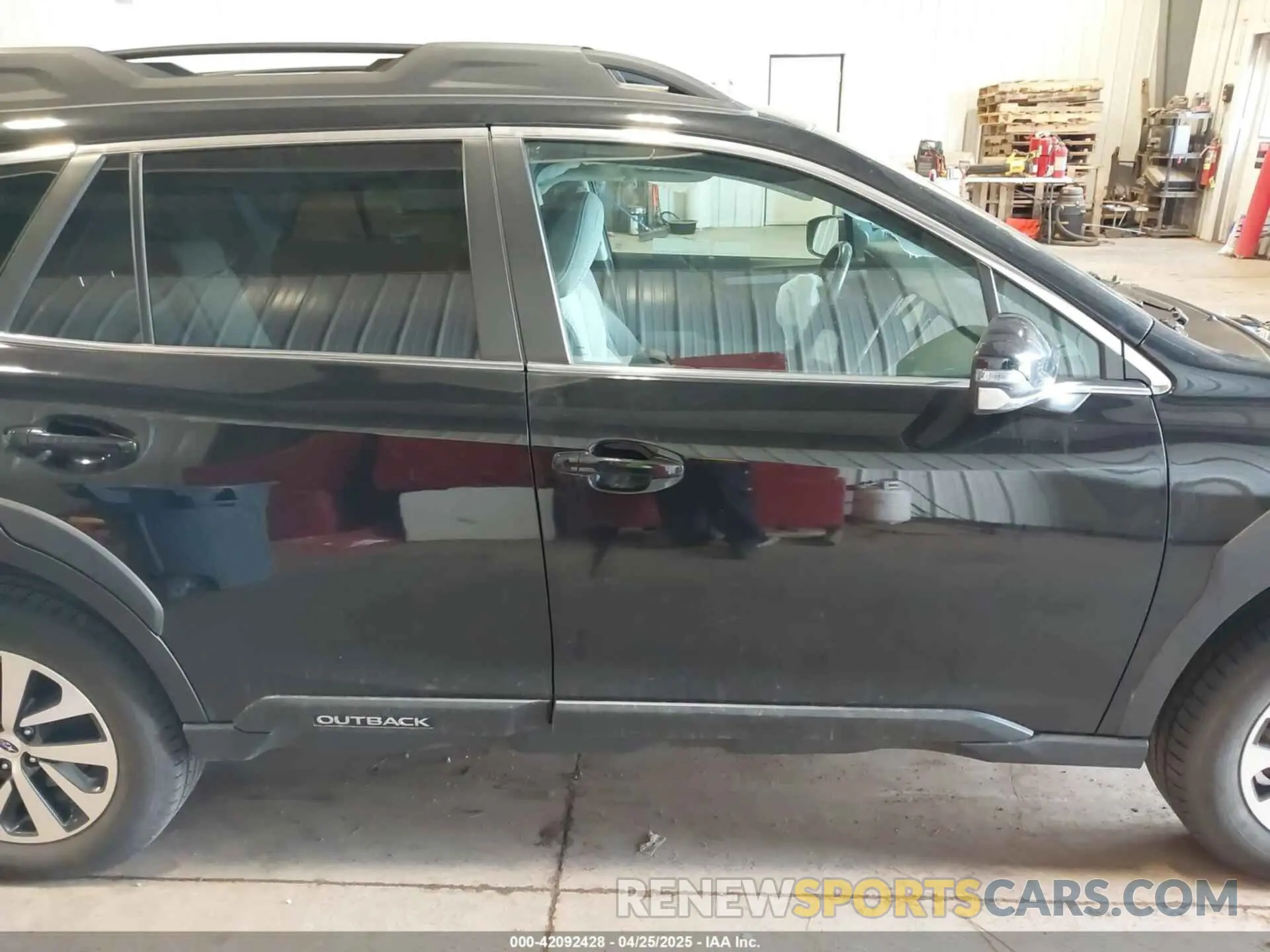 14 fotografías del automóvil dañado 4S4BTACC4P3125812 SUBARU OUTBACK 2023