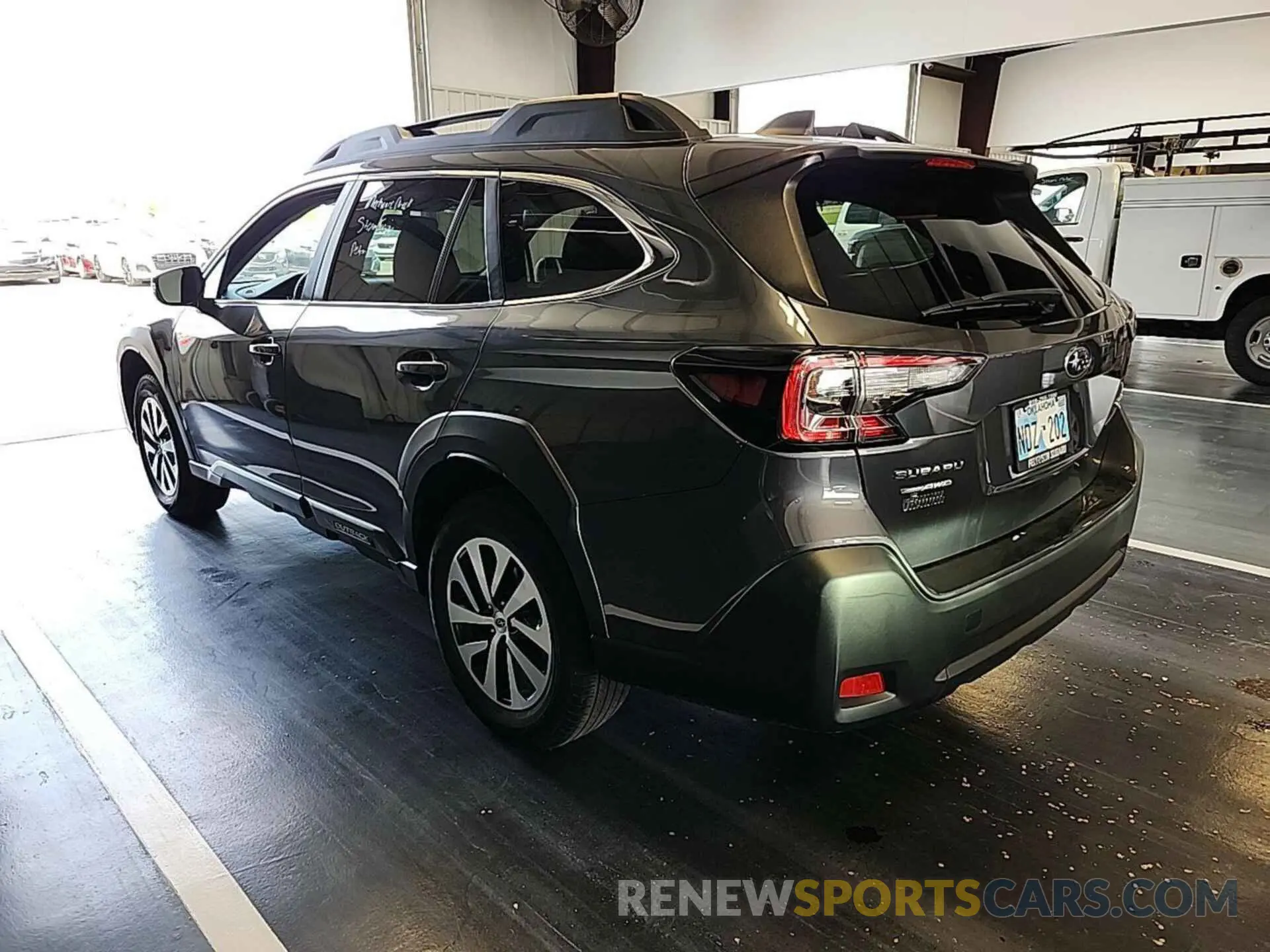 5 fotografías del automóvil dañado 4S4BTACC5P3128573 SUBARU OUTBACK 2023