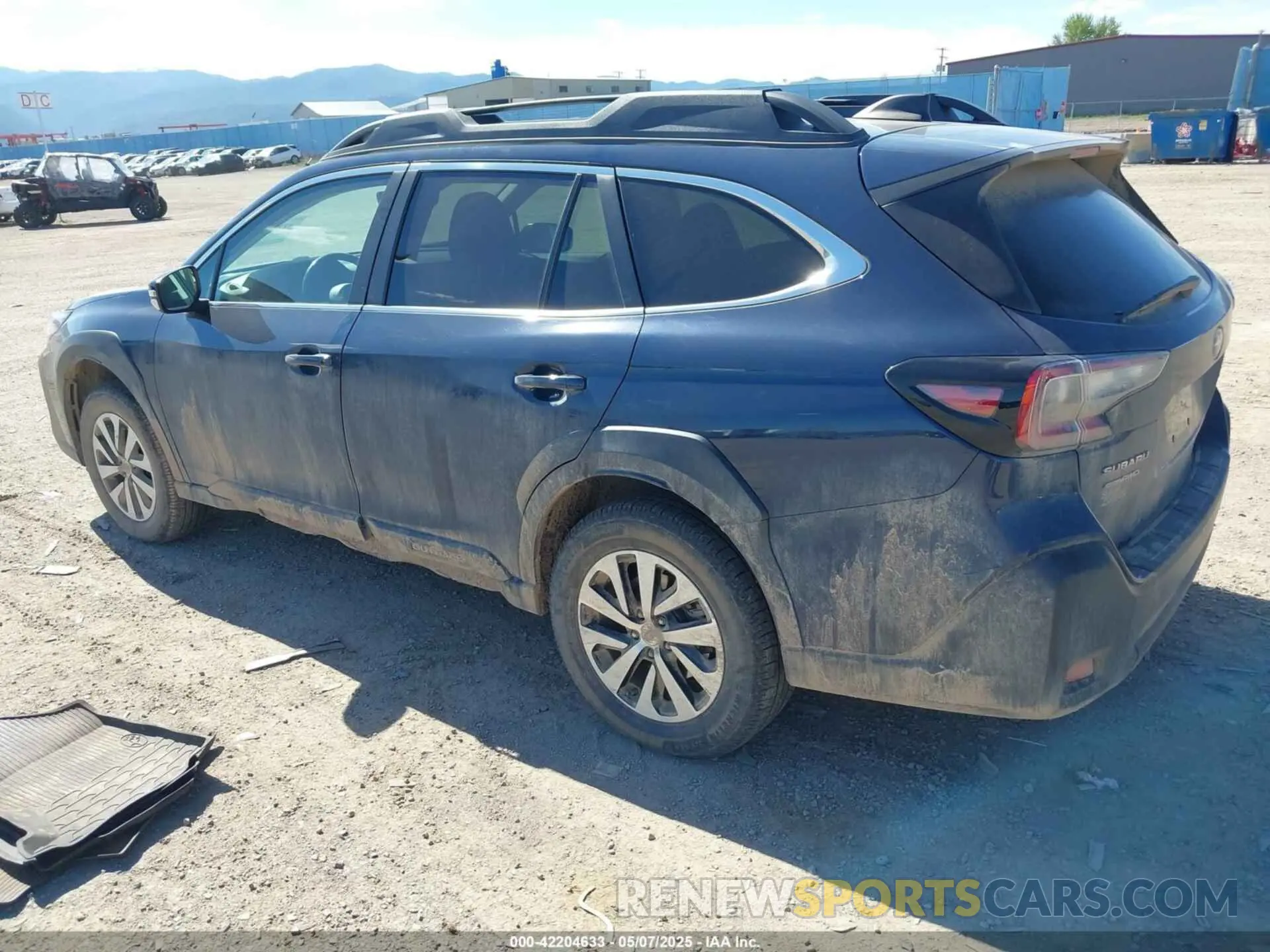 3 fotografías del automóvil dañado 4S4BTACC7P3111757 SUBARU OUTBACK 2023