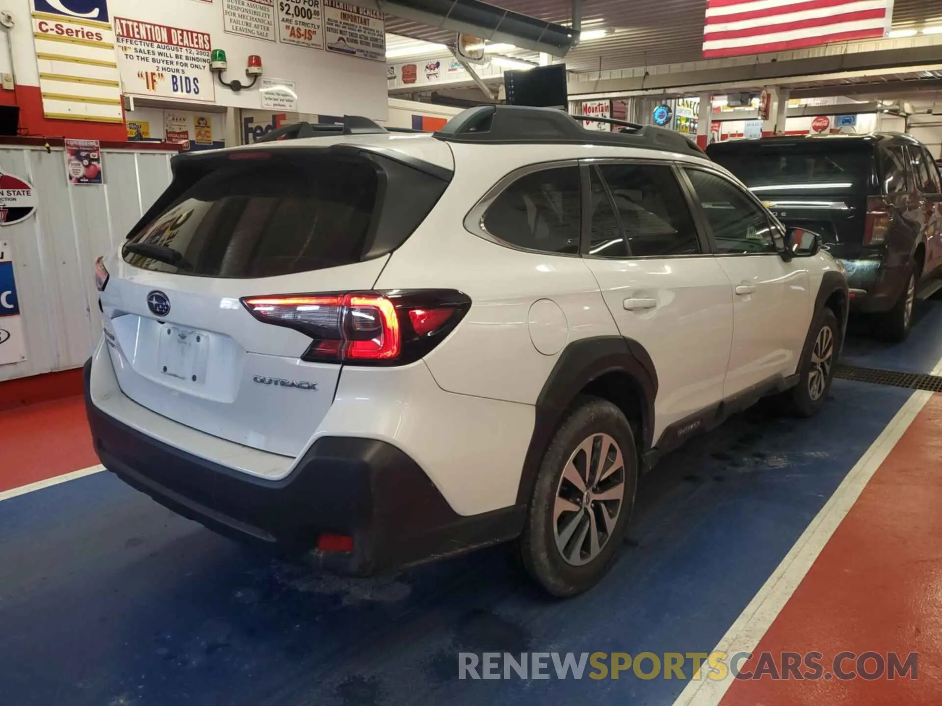 10 fotografías del automóvil dañado 4S4BTACC7P3126971 SUBARU OUTBACK 2023