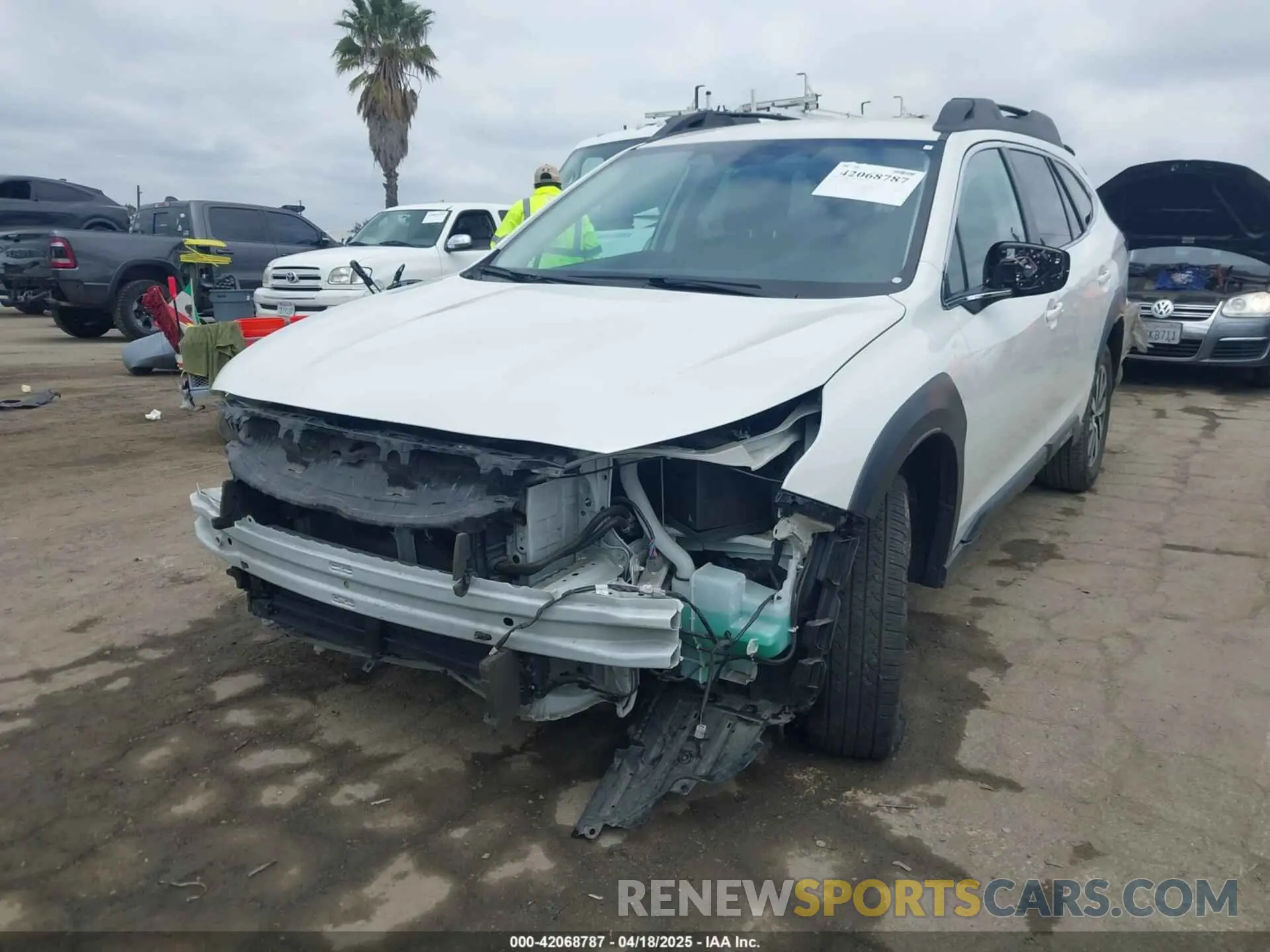 2 fotografías del automóvil dañado 4S4BTACC7P3128493 SUBARU OUTBACK 2023