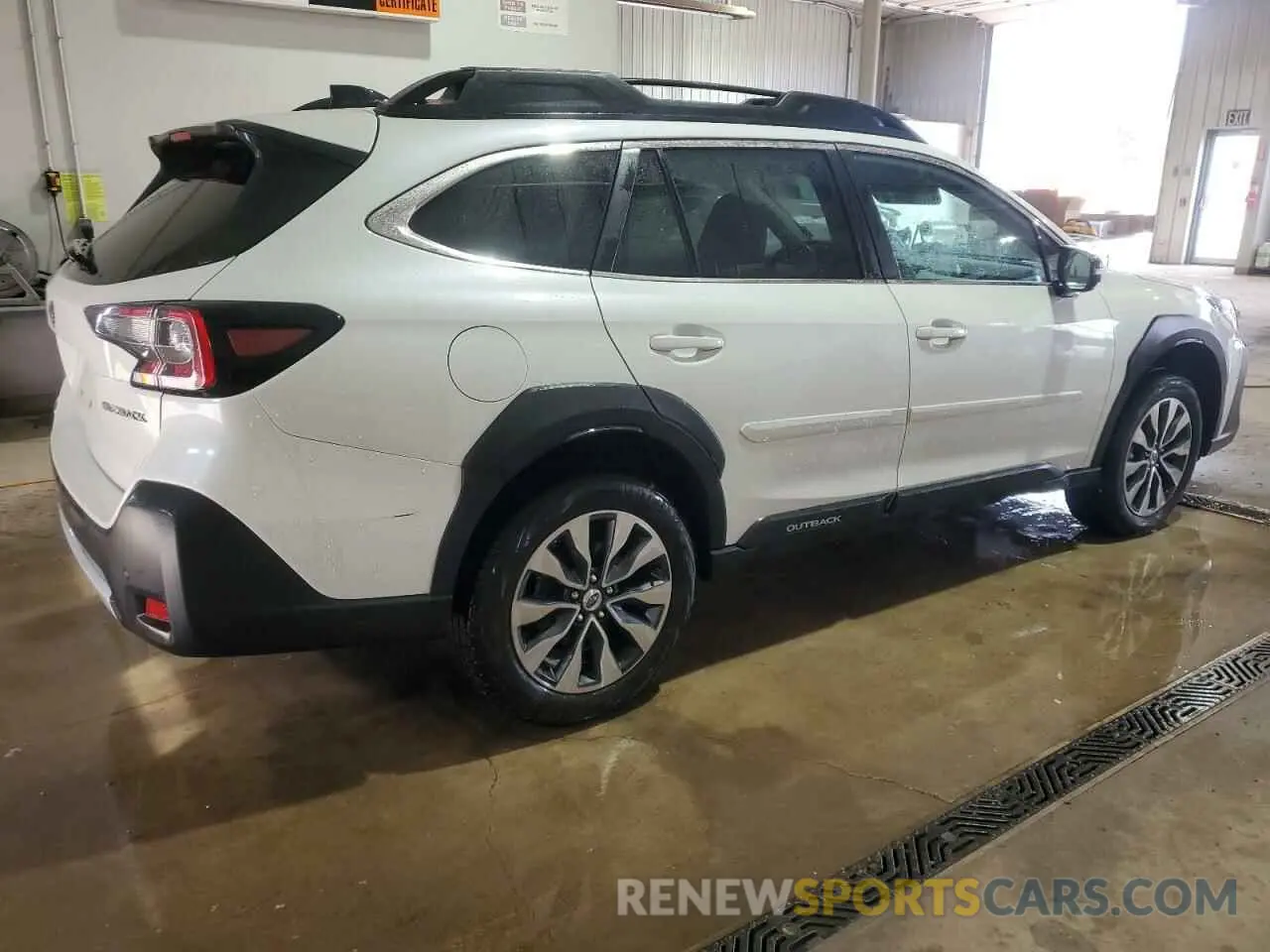 3 fotografías del automóvil dañado 4S4BTANC6P3157982 SUBARU OUTBACK 2023