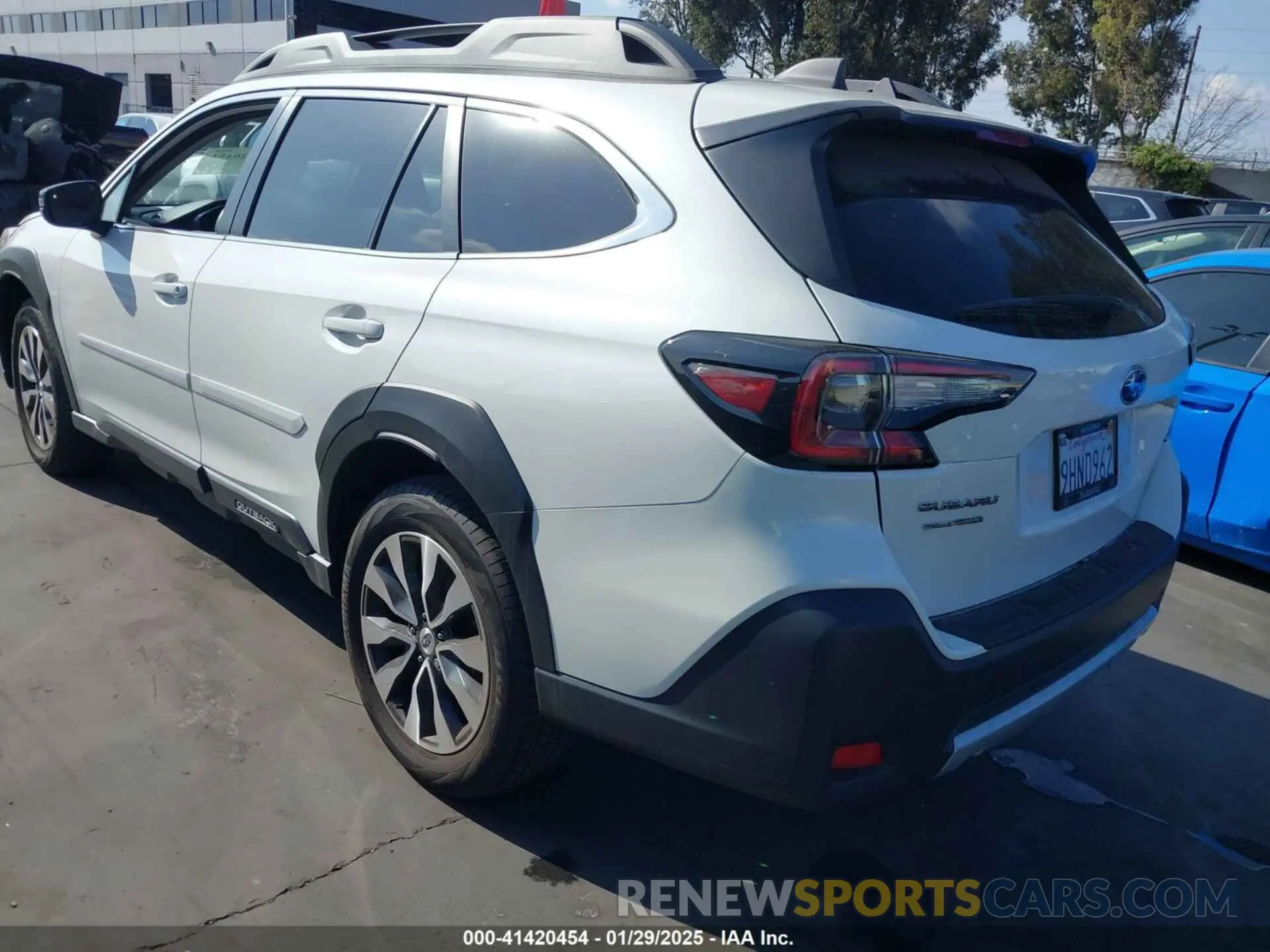3 fotografías del automóvil dañado 4S4BTANC8P3224971 SUBARU OUTBACK 2023