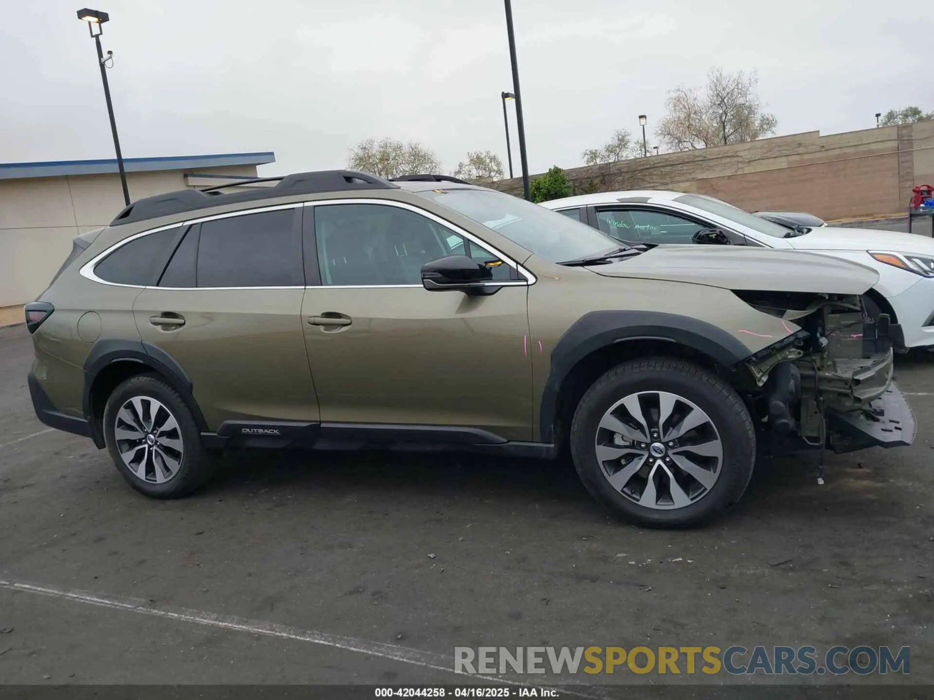 14 fotografías del automóvil dañado 4S4BTGND6P3138828 SUBARU OUTBACK 2023