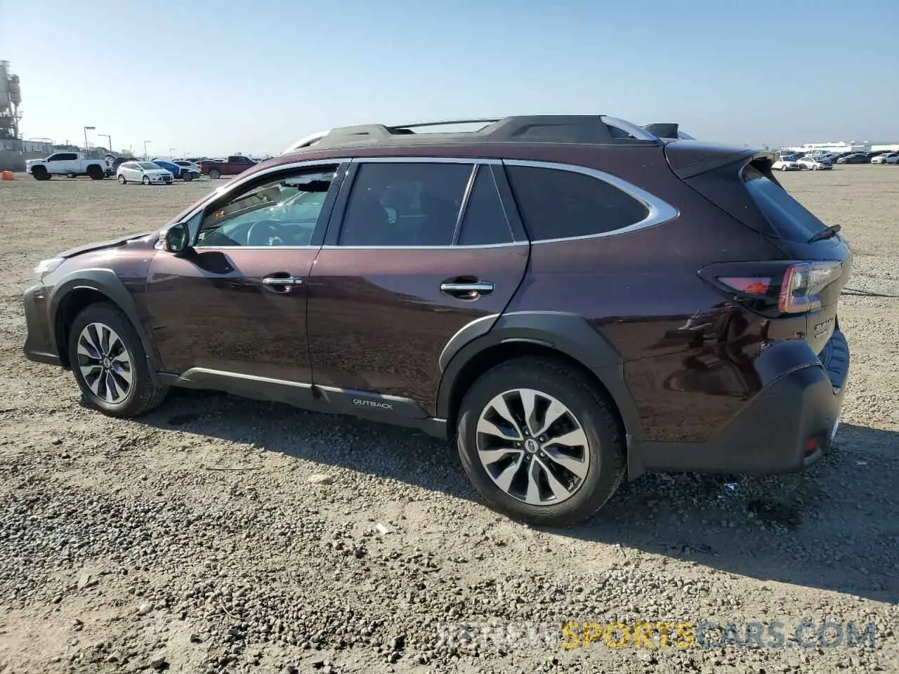 2 fotografías del automóvil dañado 4S4BTGPD4P3141286 SUBARU OUTBACK 2023