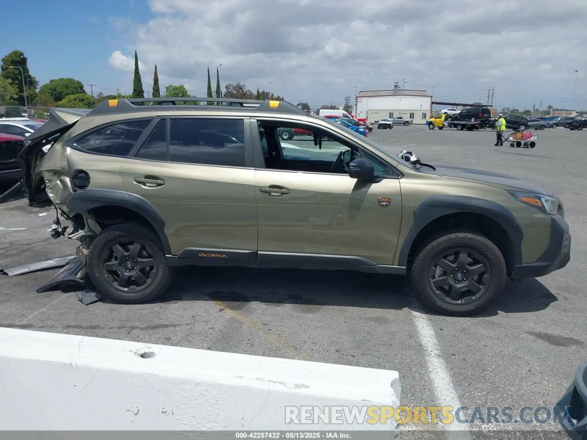 13 fotografías del automóvil dañado 4S4BTGUD7P3111980 SUBARU OUTBACK 2023