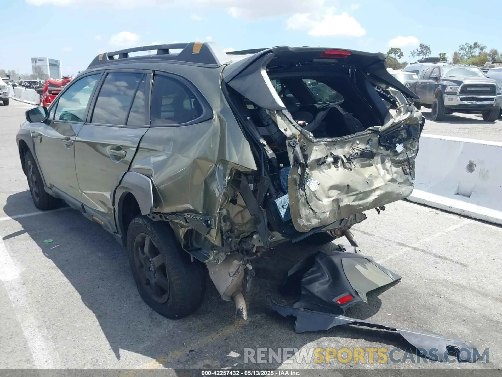 3 fotografías del automóvil dañado 4S4BTGUD7P3111980 SUBARU OUTBACK 2023
