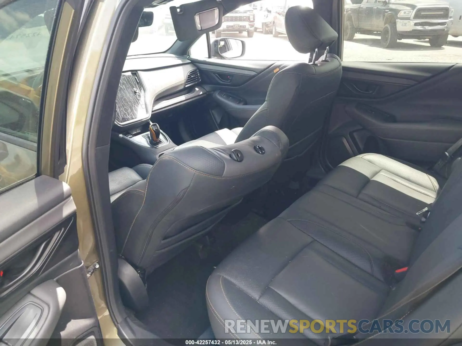 8 fotografías del automóvil dañado 4S4BTGUD7P3111980 SUBARU OUTBACK 2023