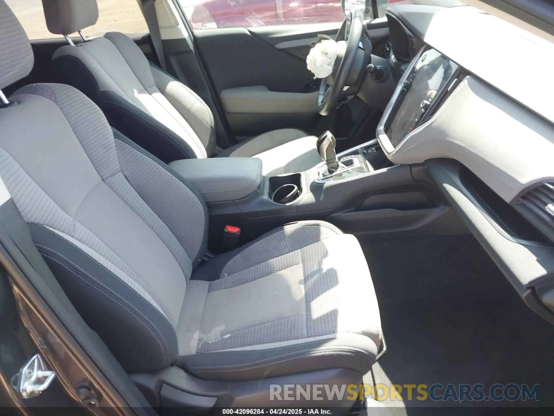 5 fotografías del automóvil dañado 4S4BTAFC7R3223134 SUBARU OUTBACK 2024