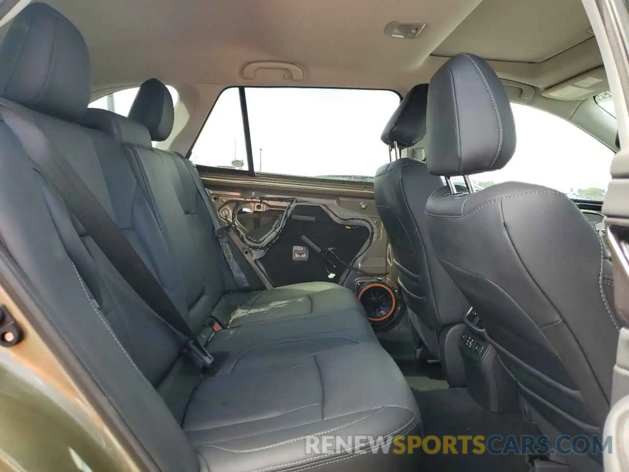 10 fotografías del automóvil dañado 4S4BTANC0R3301450 SUBARU OUTBACK 2024