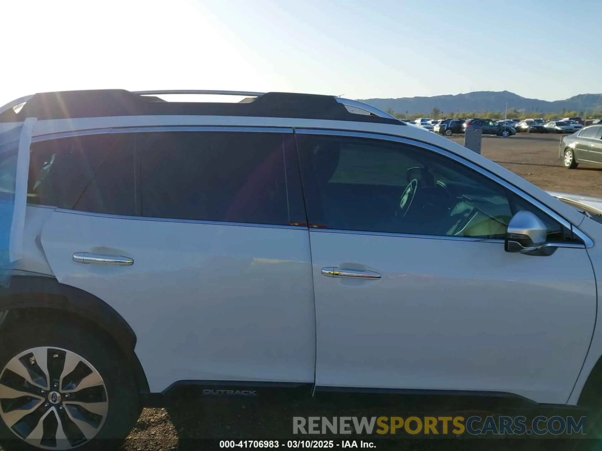 14 fotografías del automóvil dañado 4S4BTAPC5R3196806 SUBARU OUTBACK 2024