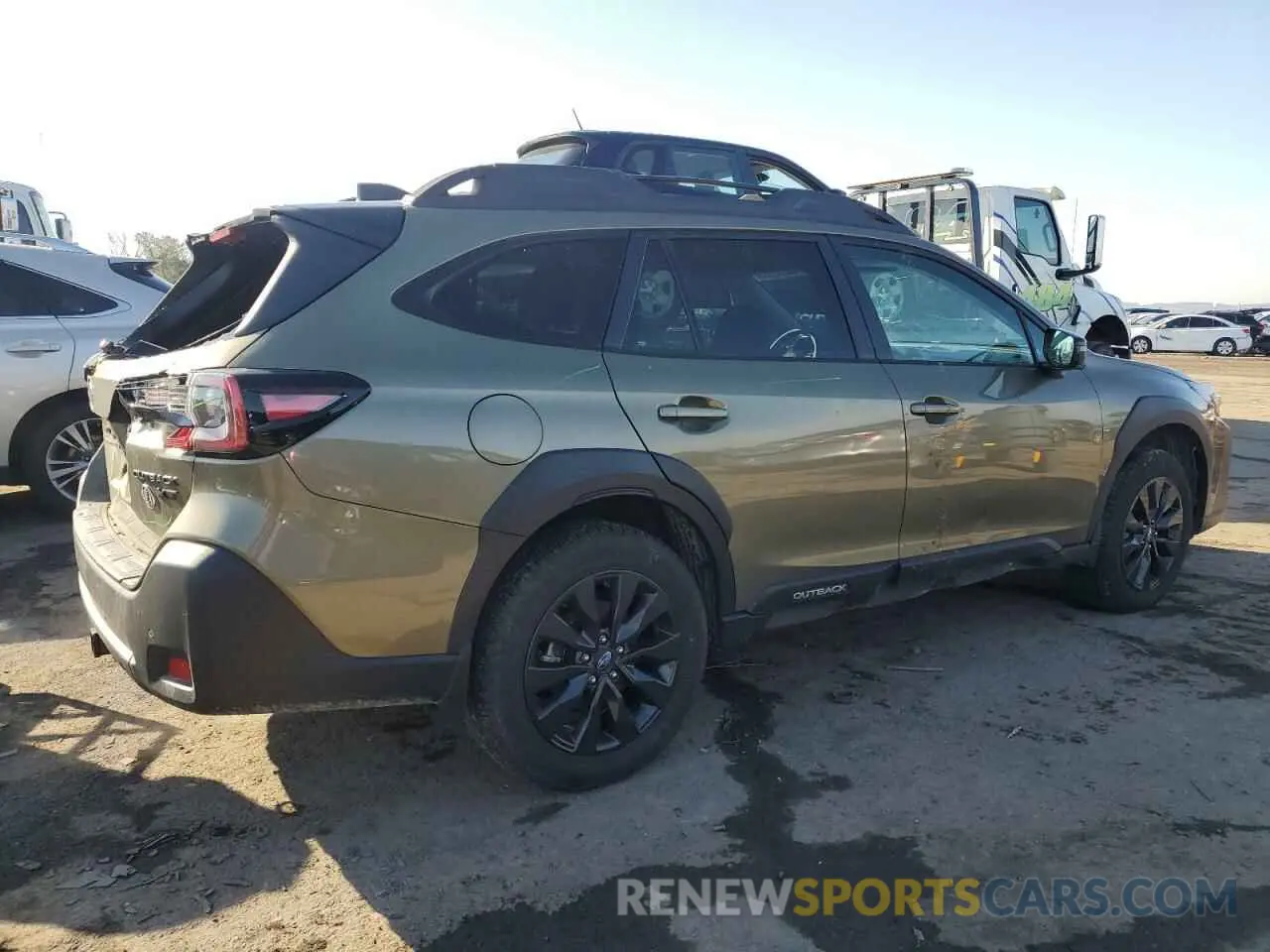3 fotografías del automóvil dañado 4S4BTGLD2R3237863 SUBARU OUTBACK 2024