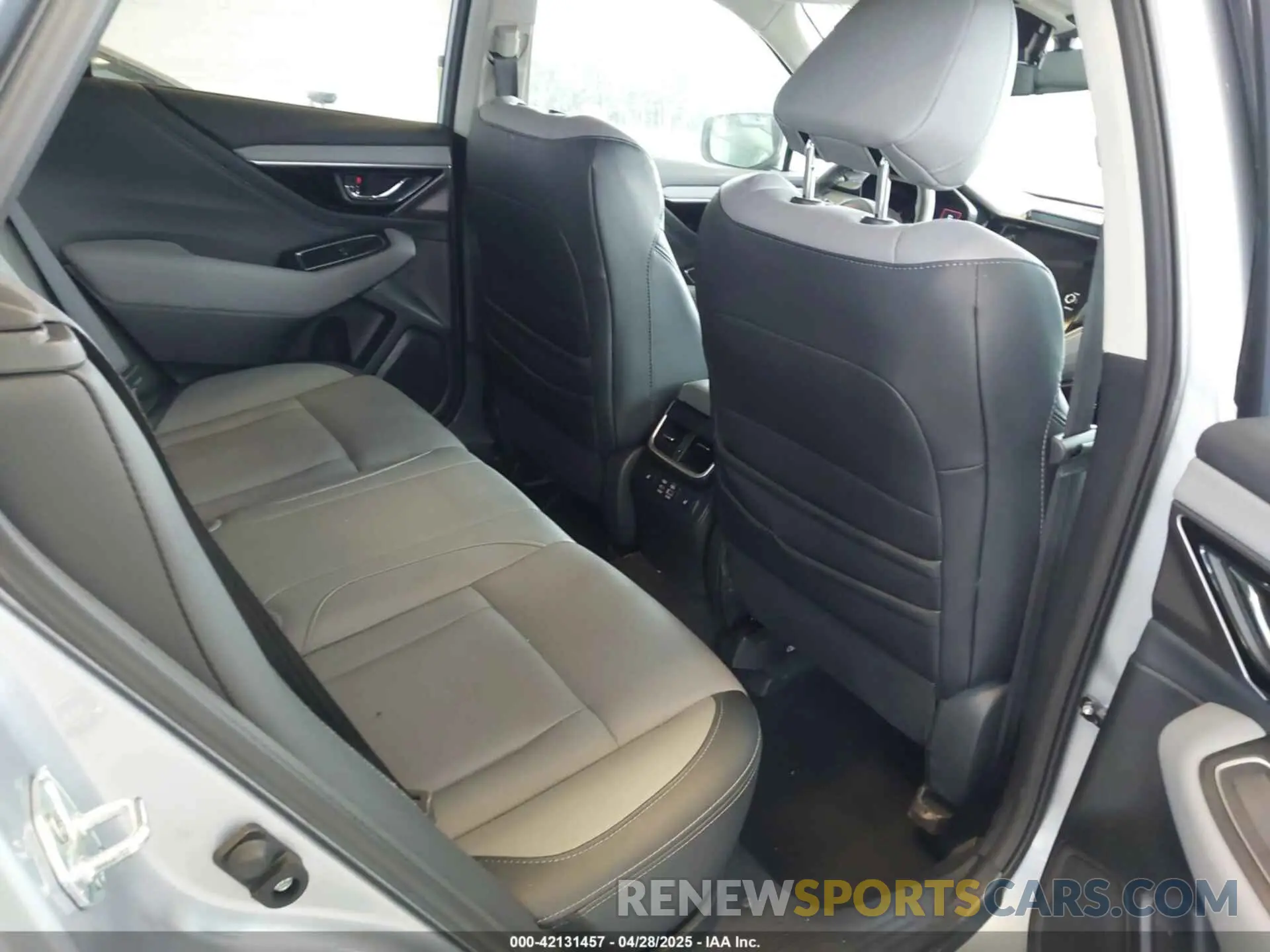 8 fotografías del automóvil dañado 4S4BTGND6R3287873 SUBARU OUTBACK 2024