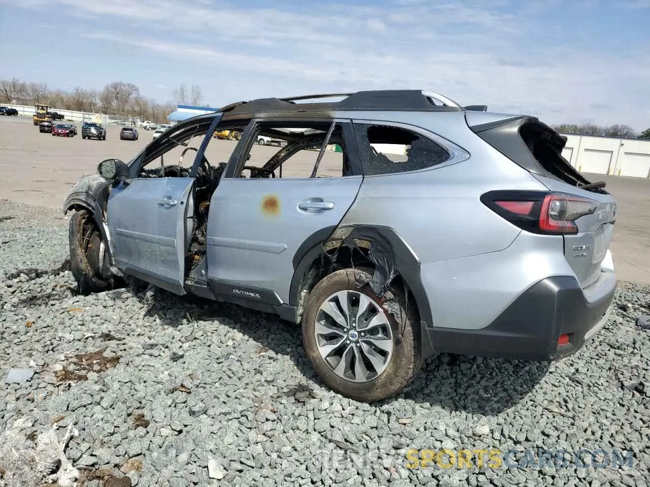 2 fotografías del automóvil dañado 4S4BTGPD6R3241778 SUBARU OUTBACK 2024