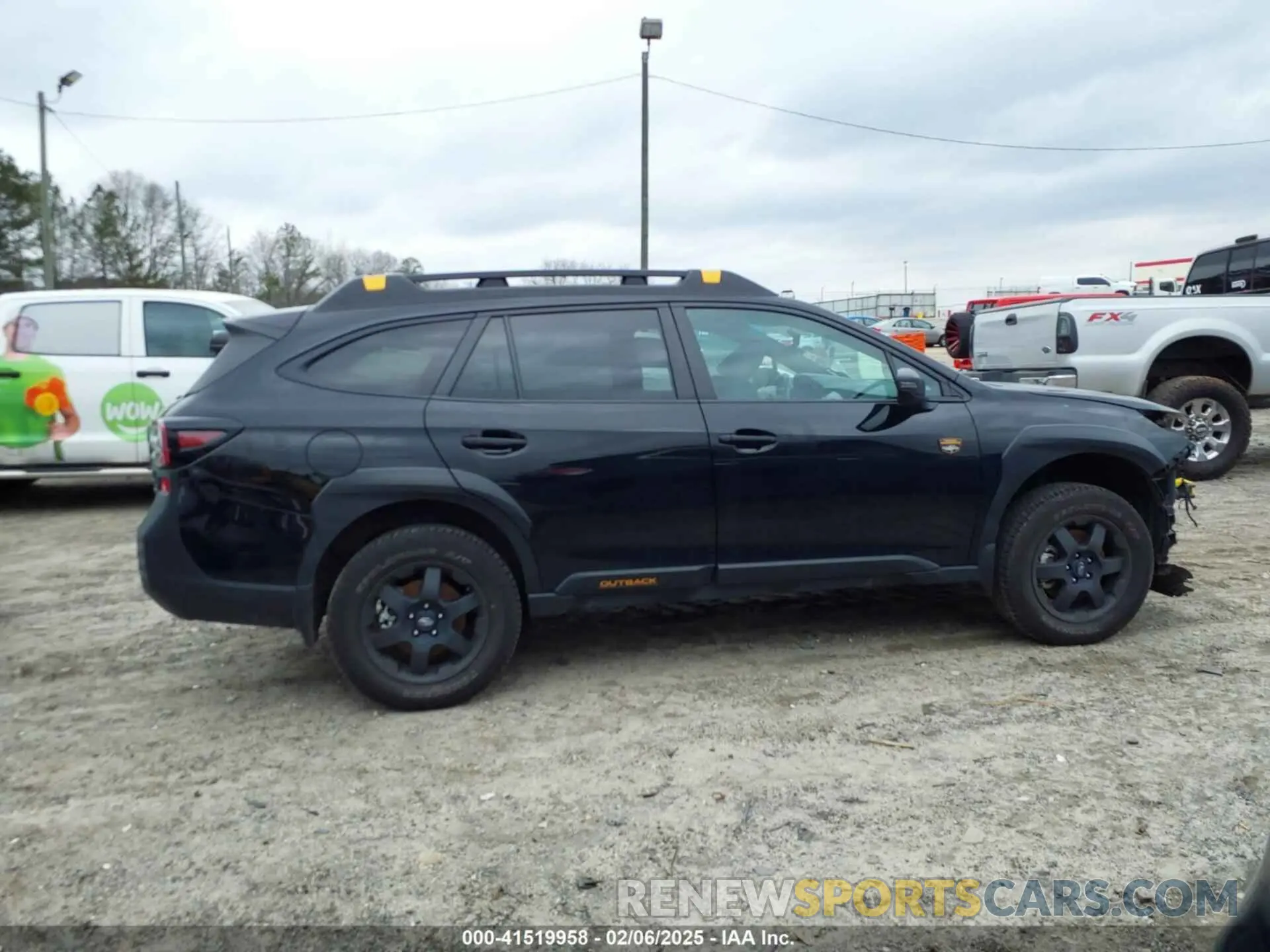 14 fotografías del automóvil dañado 4S4BTGUD0R3128431 SUBARU OUTBACK 2024