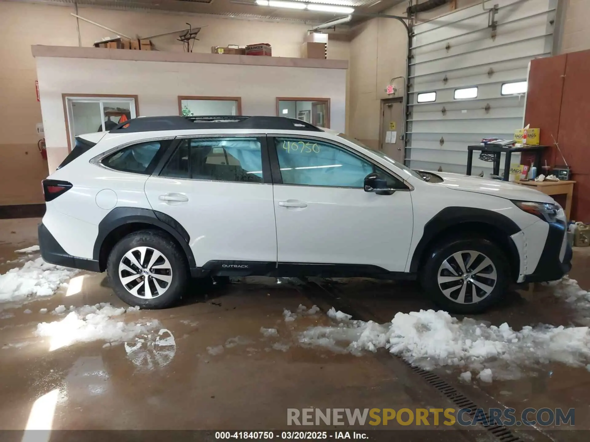 14 fotografías del automóvil dañado 4S4BTAACXS3182351 SUBARU OUTBACK 2025