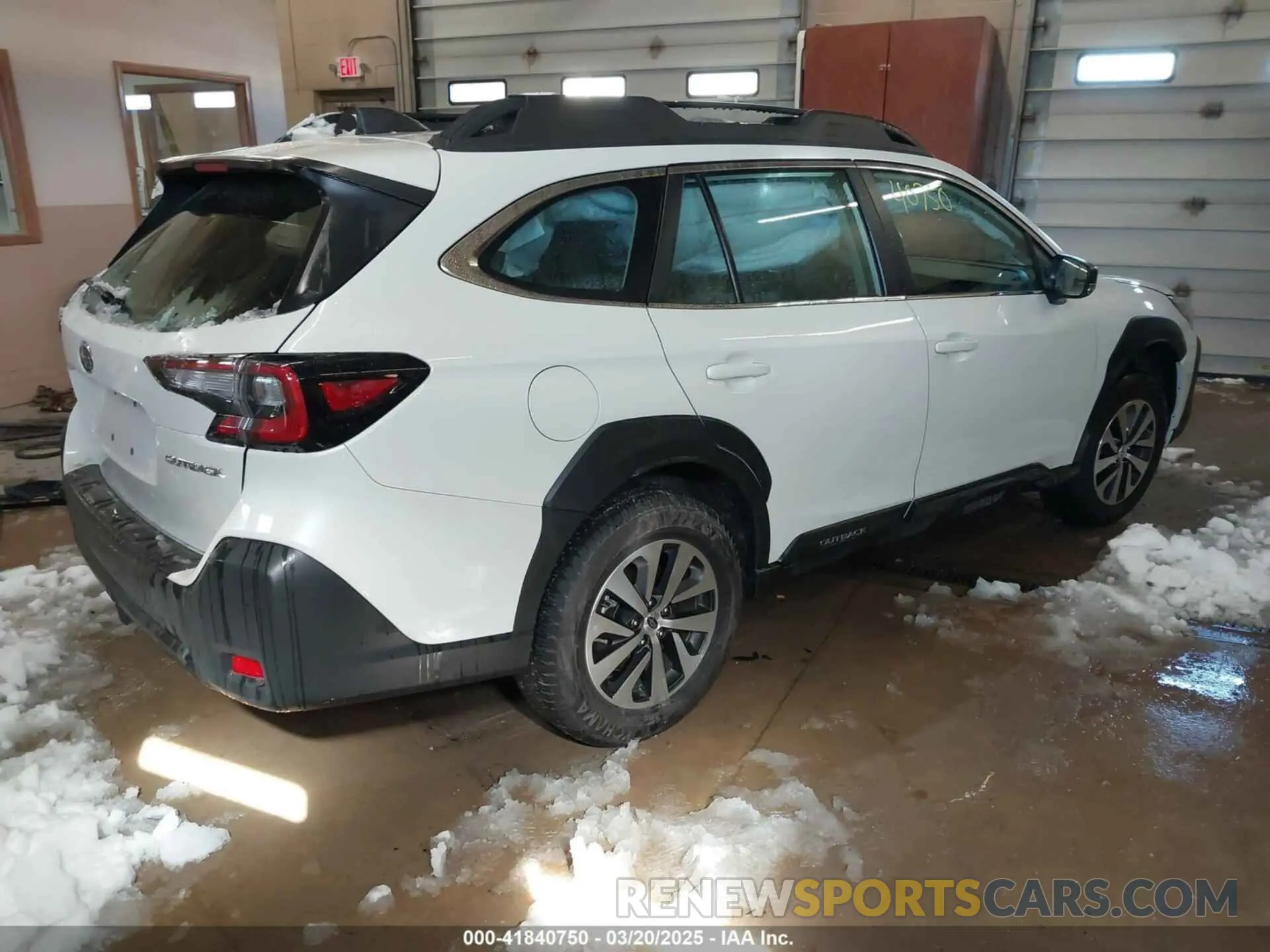 4 fotografías del automóvil dañado 4S4BTAACXS3182351 SUBARU OUTBACK 2025