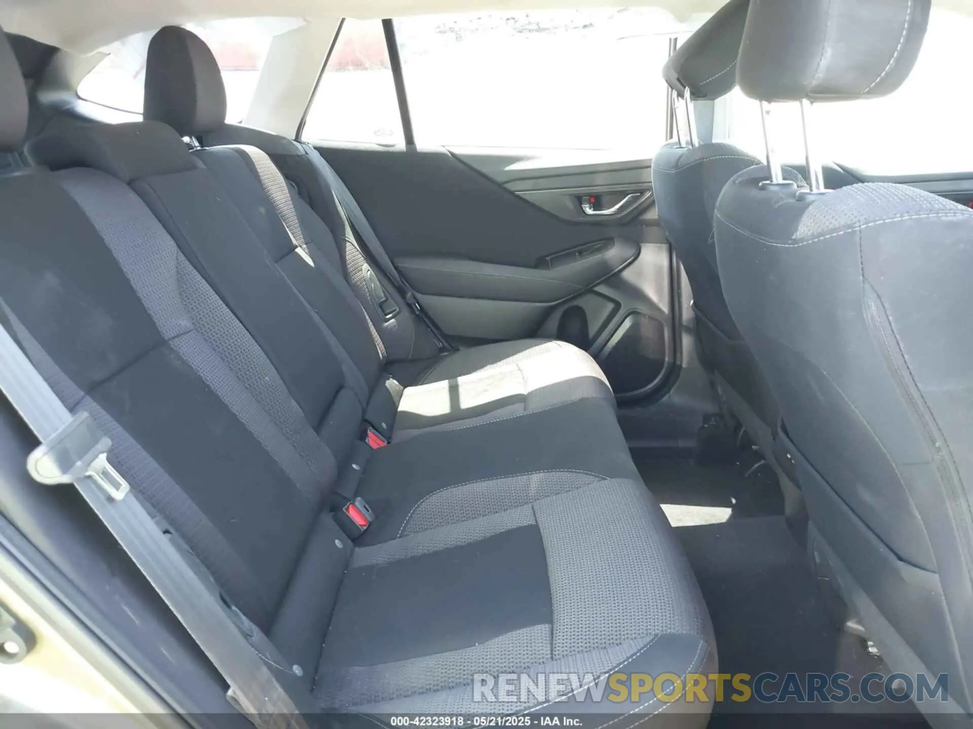 8 fotografías del automóvil dañado 4S4BTACC7S3130771 SUBARU OUTBACK 2025