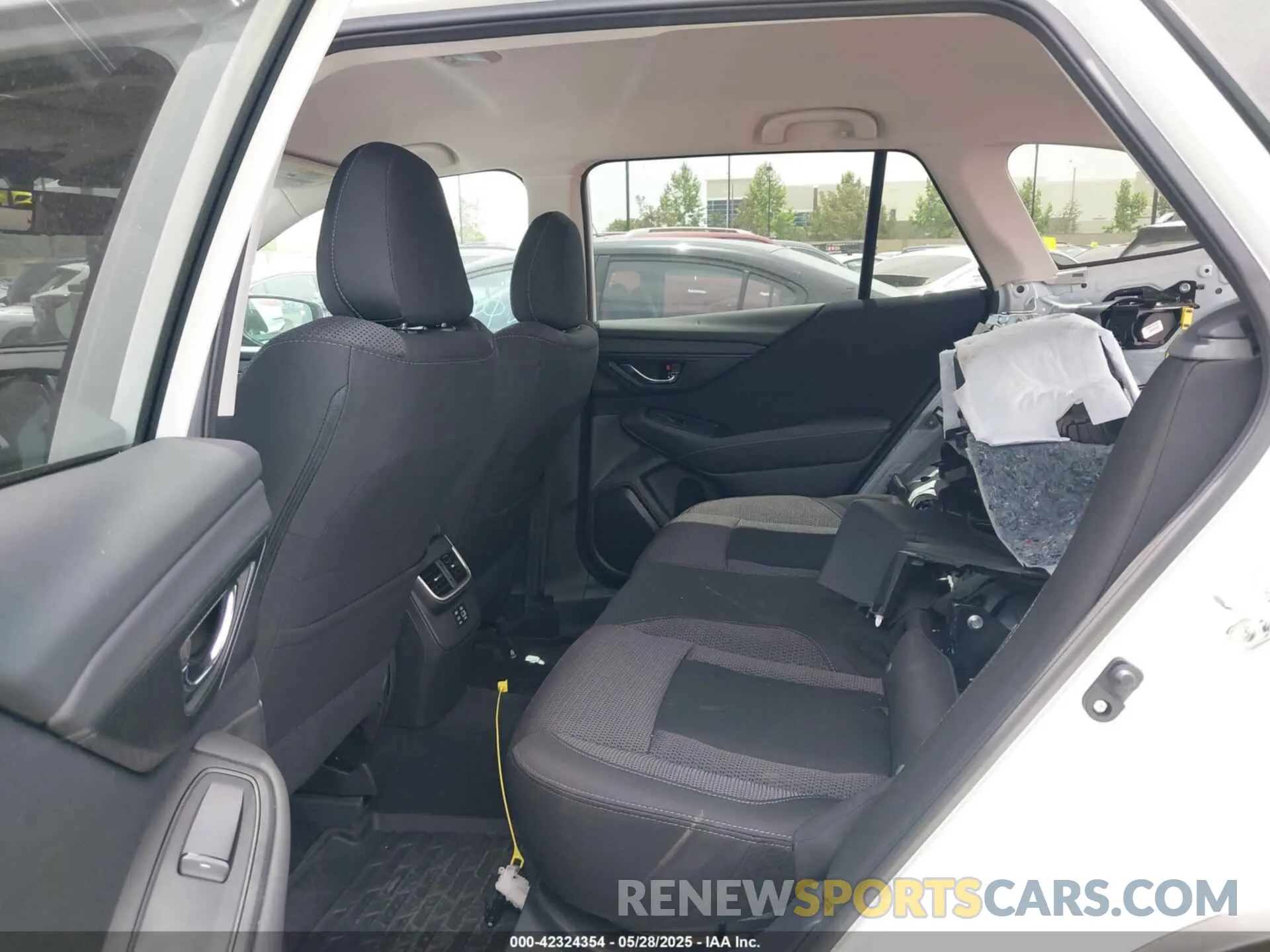 8 fotografías del automóvil dañado 4S4BTADC3S3200944 SUBARU OUTBACK 2025